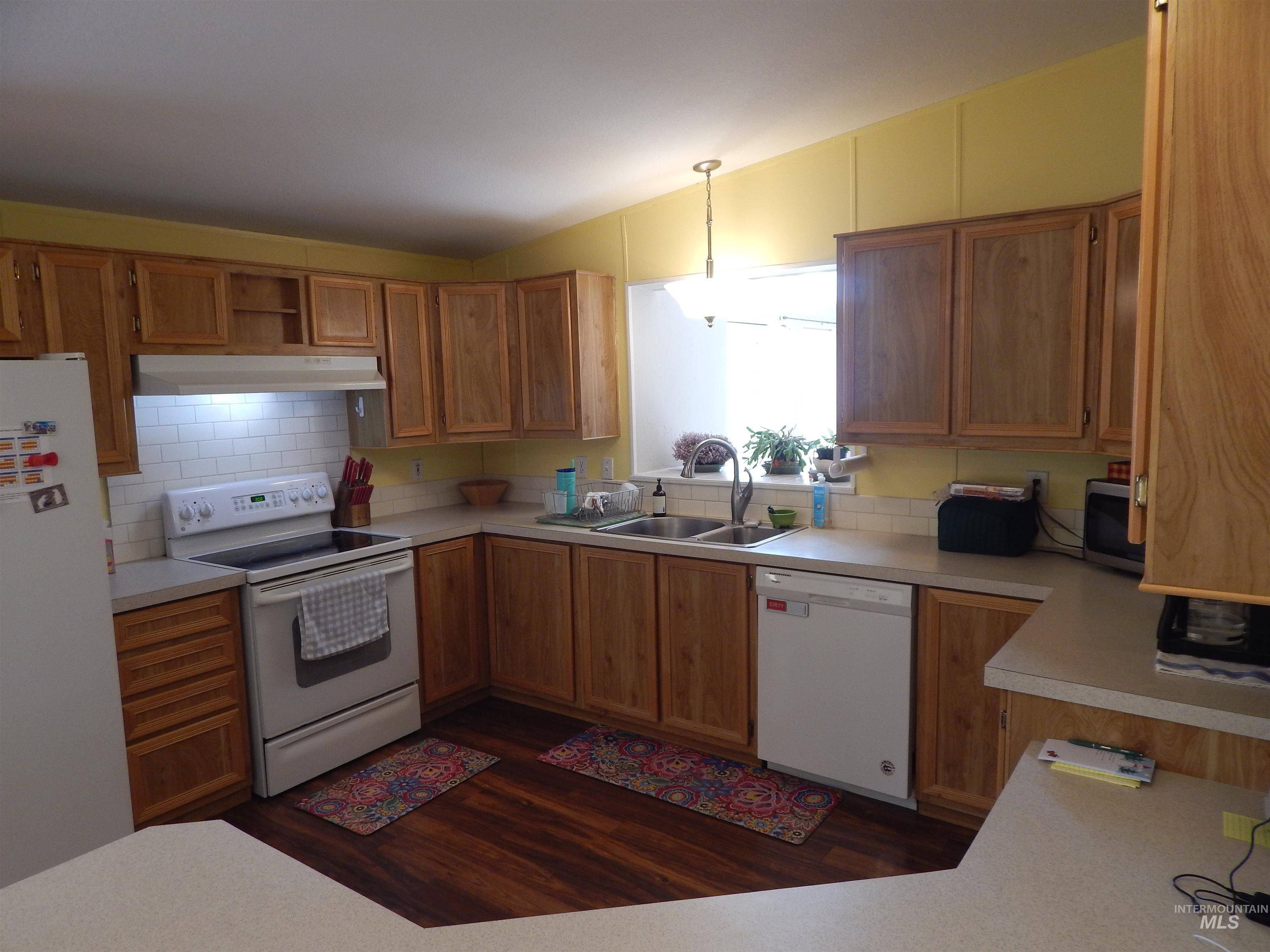 1156 W. Skagway, Kuna, Idaho 83634, 5 Bedrooms, 3 Bathrooms, Residential For Sale, Price $679,000,MLS 98978182