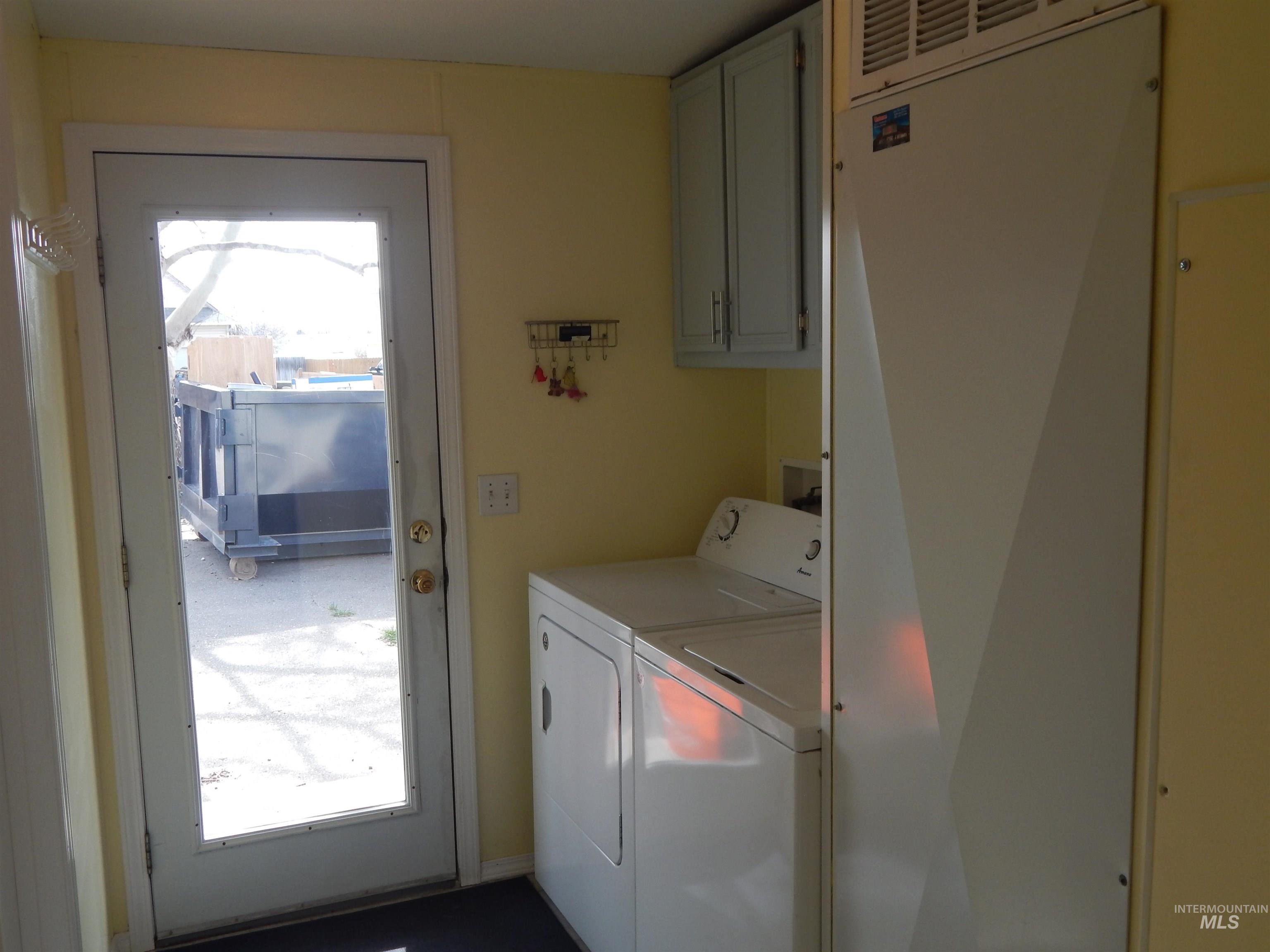 1156 W. Skagway, Kuna, Idaho 83634, 5 Bedrooms, 3 Bathrooms, Residential For Sale, Price $679,000,MLS 98978182