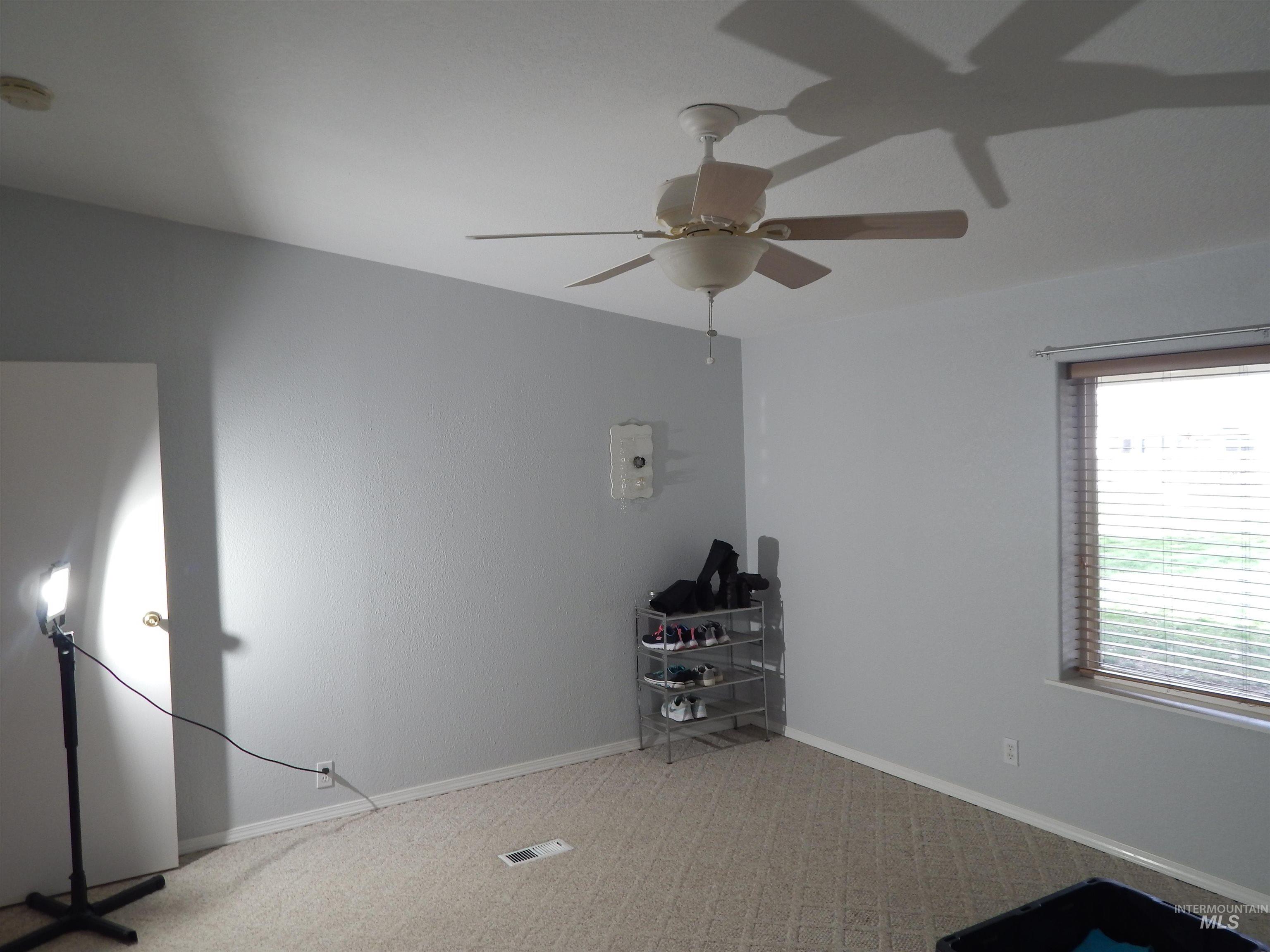 1156 W. Skagway, Kuna, Idaho 83634, 5 Bedrooms, 3 Bathrooms, Residential For Sale, Price $679,000,MLS 98978182