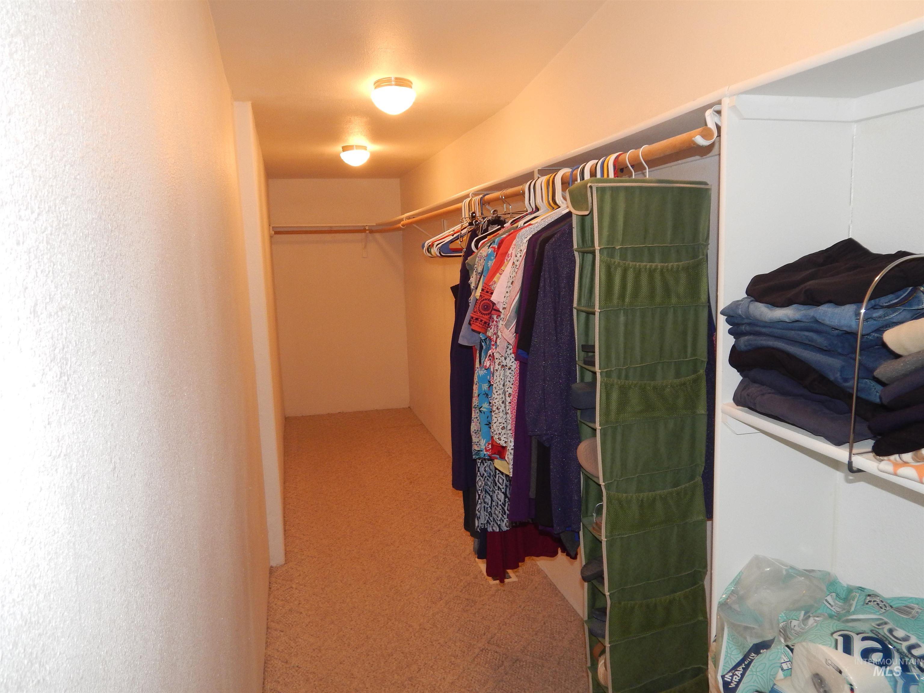 1156 W. Skagway, Kuna, Idaho 83634, 5 Bedrooms, 3 Bathrooms, Residential For Sale, Price $679,000,MLS 98978182