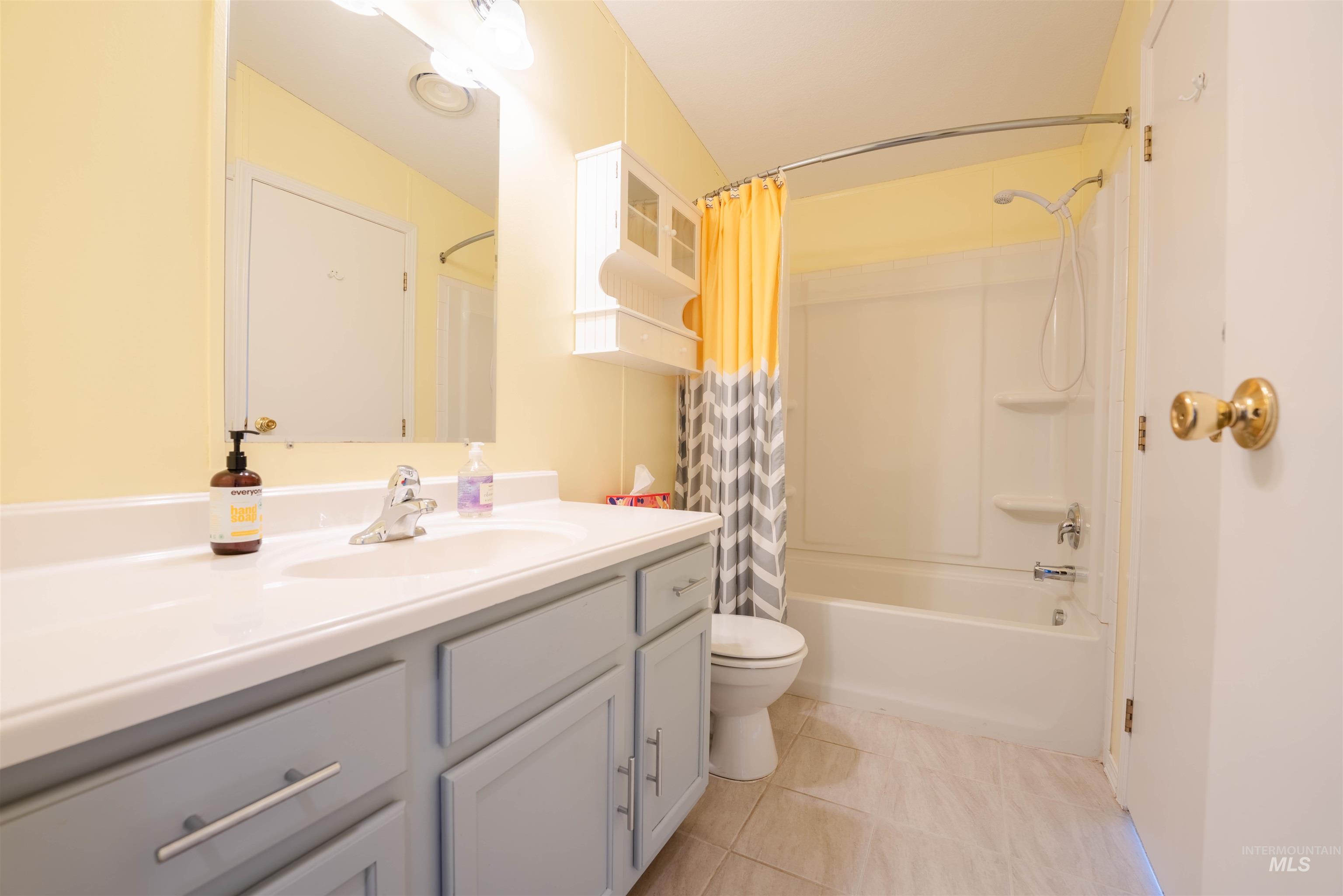 1156 W. Skagway, Kuna, Idaho 83634, 5 Bedrooms, 3 Bathrooms, Residential For Sale, Price $670,000,MLS 98978182