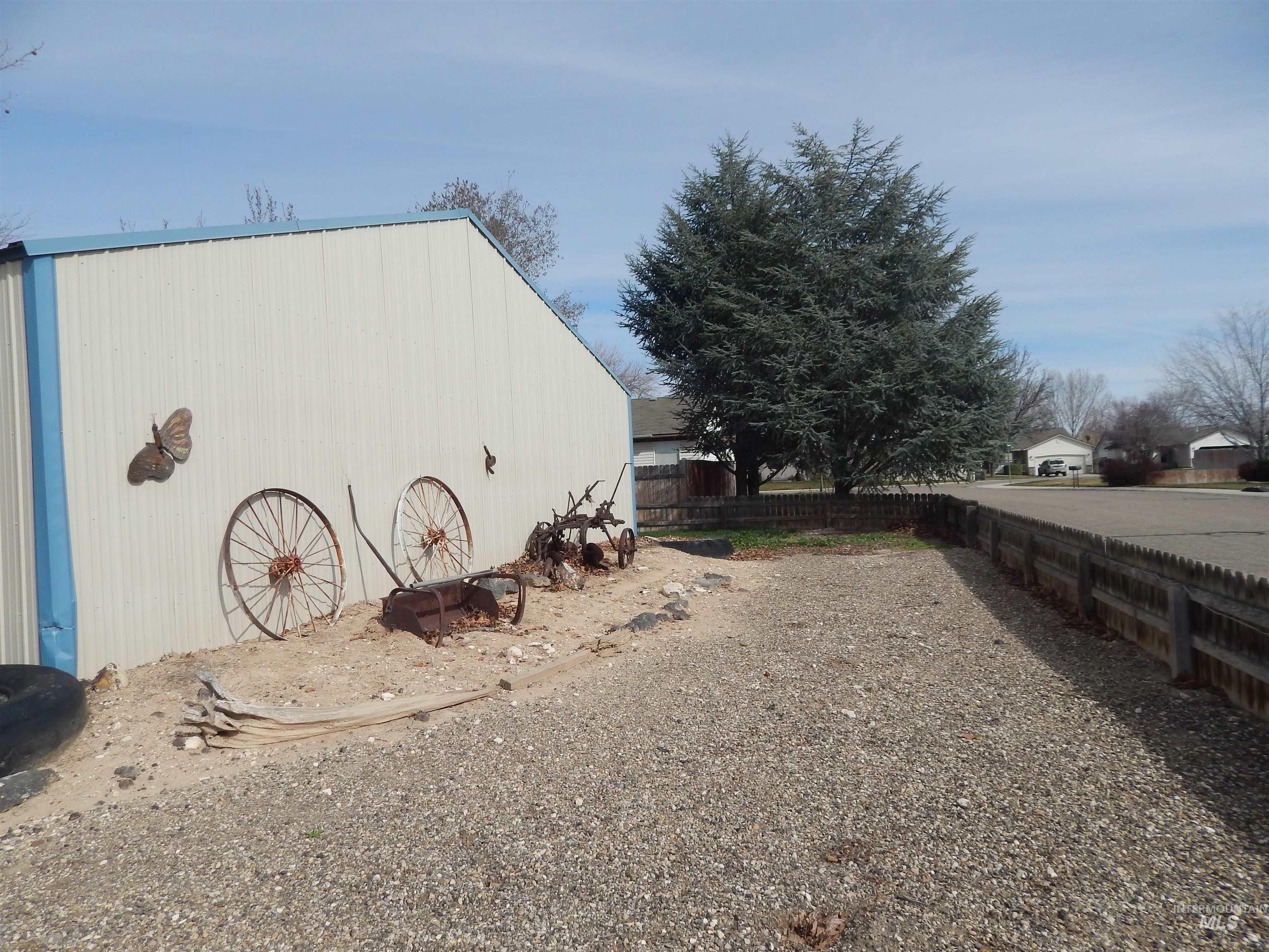 1156 W. Skagway, Kuna, Idaho 83634, 5 Bedrooms, 3 Bathrooms, Residential For Sale, Price $670,000,MLS 98978182