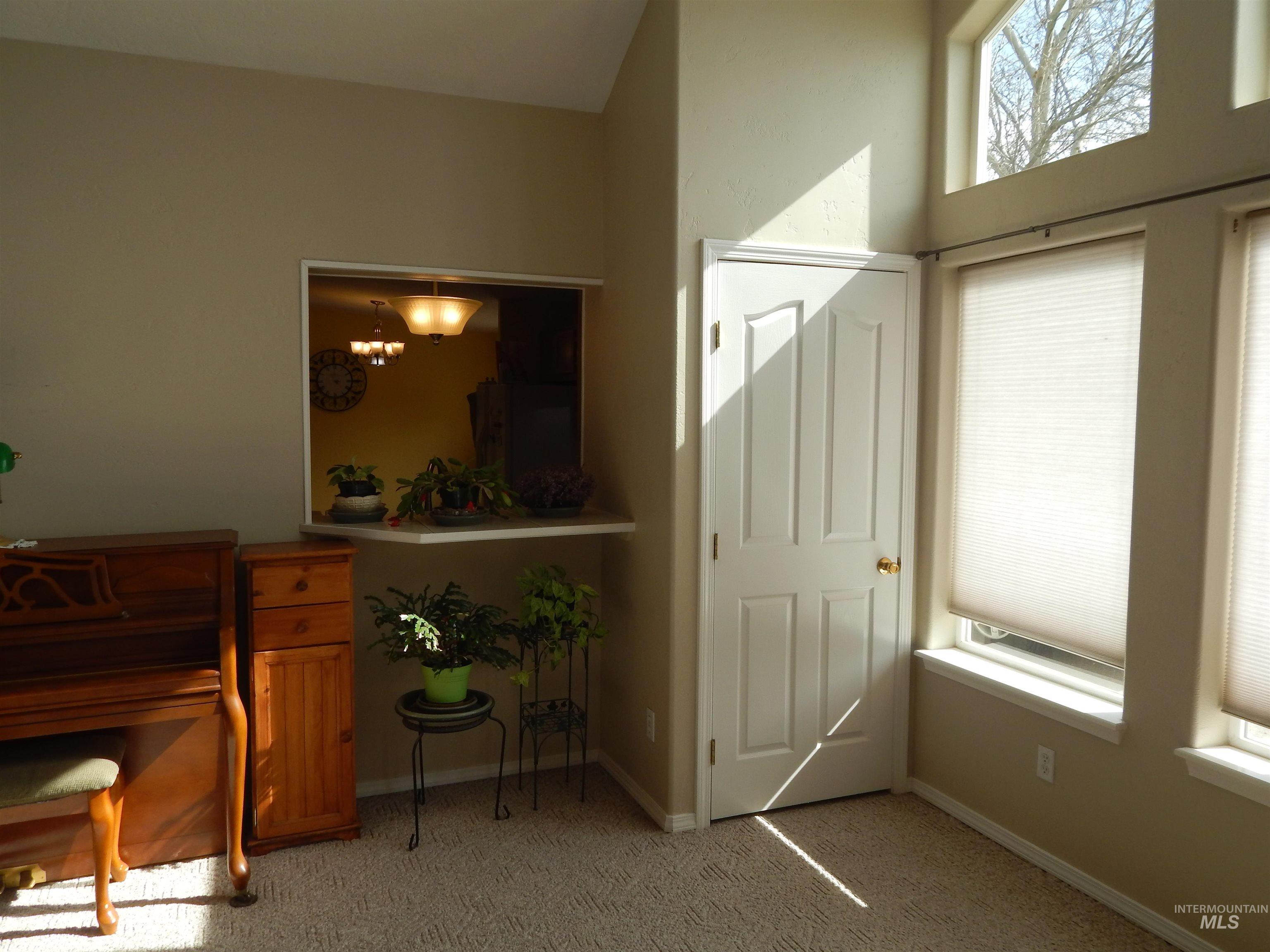 1156 W. Skagway, Kuna, Idaho 83634, 5 Bedrooms, 3 Bathrooms, Residential For Sale, Price $679,000,MLS 98978182