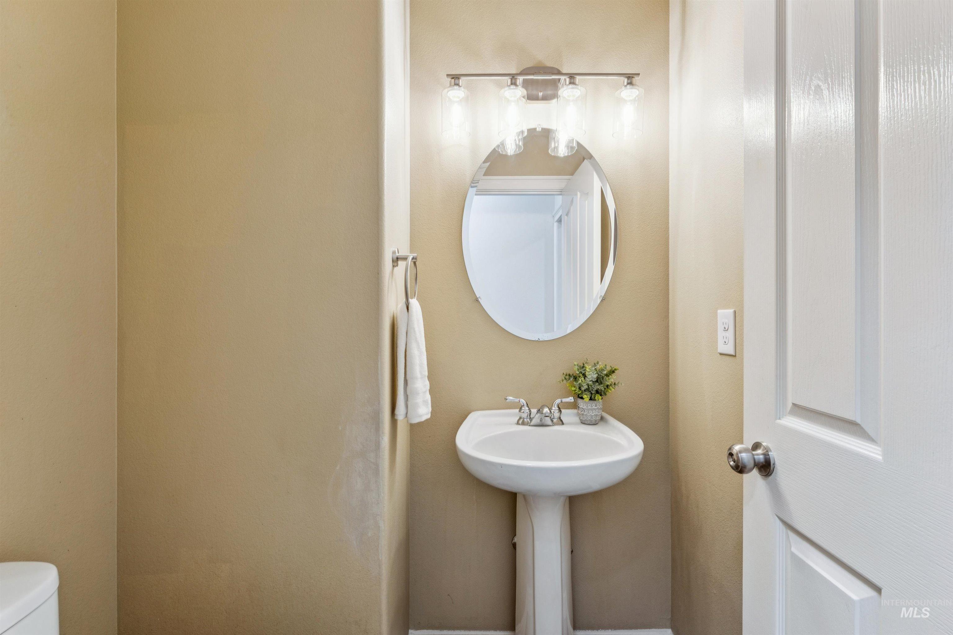 4618 N Chapala Way, Boise, Idaho 83713, 4 Bedrooms, 2.5 Bathrooms, Residential For Sale, Price $594,000,MLS 98978184