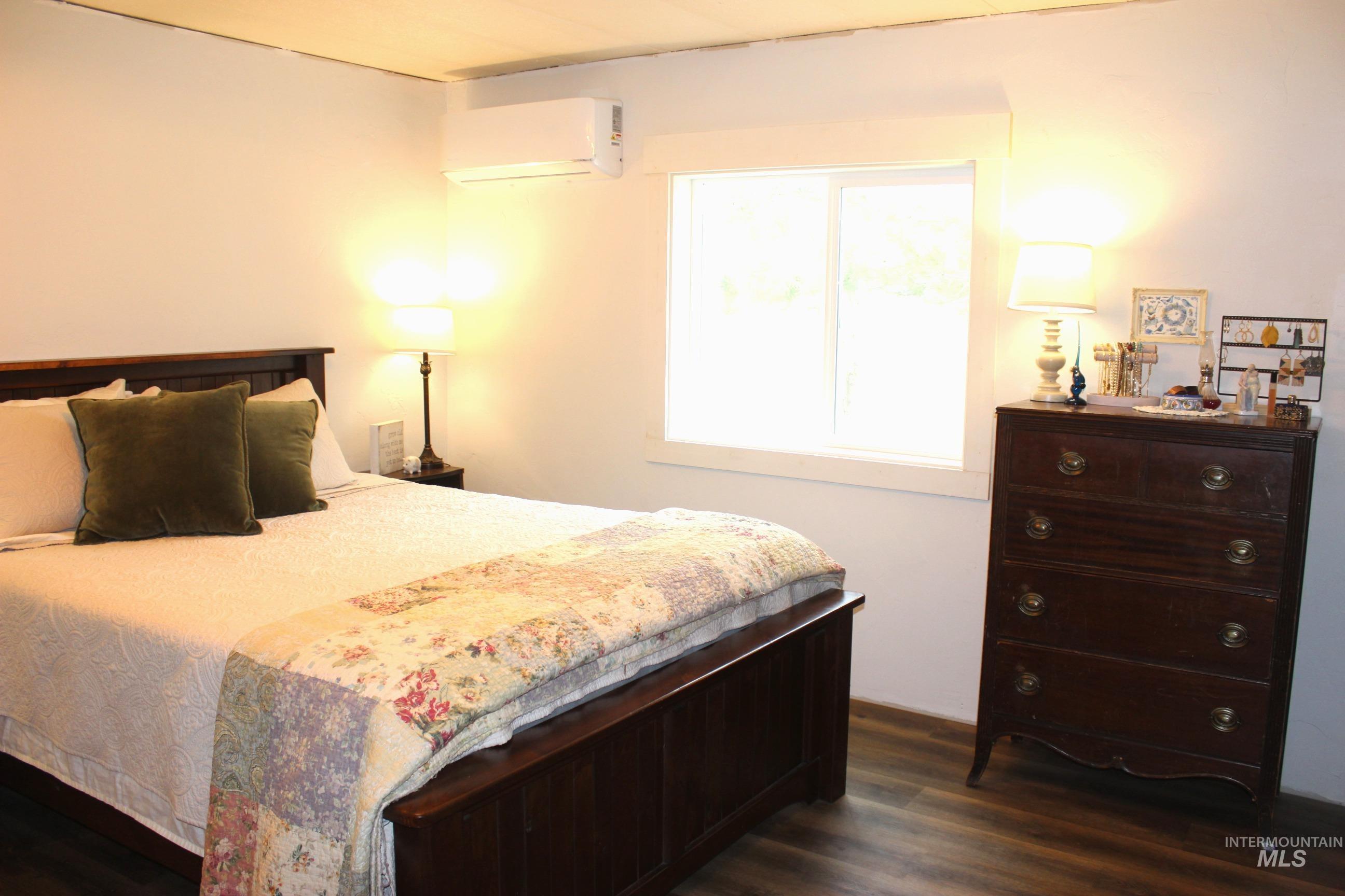 1824 Dutch Flat Rd, Midvale, Idaho 83645, 3 Bedrooms, 2 Bathrooms, Residential For Sale, Price $650,000,MLS 98978186