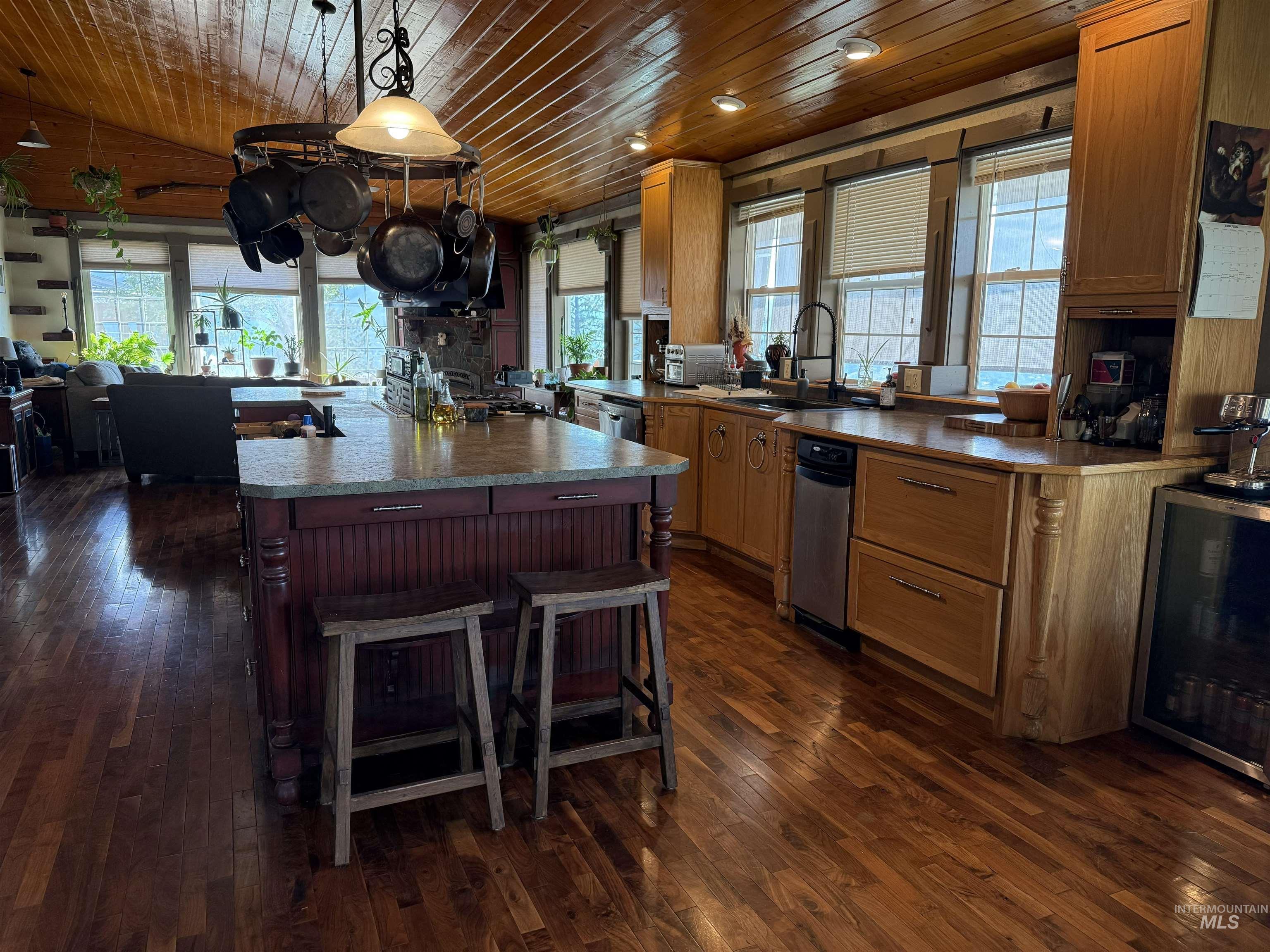 402 Beaver Slide Road, Kamiah, Idaho 83536, 2 Bedrooms, 2 Bathrooms, Residential For Sale, Price $554,000,MLS 98978187