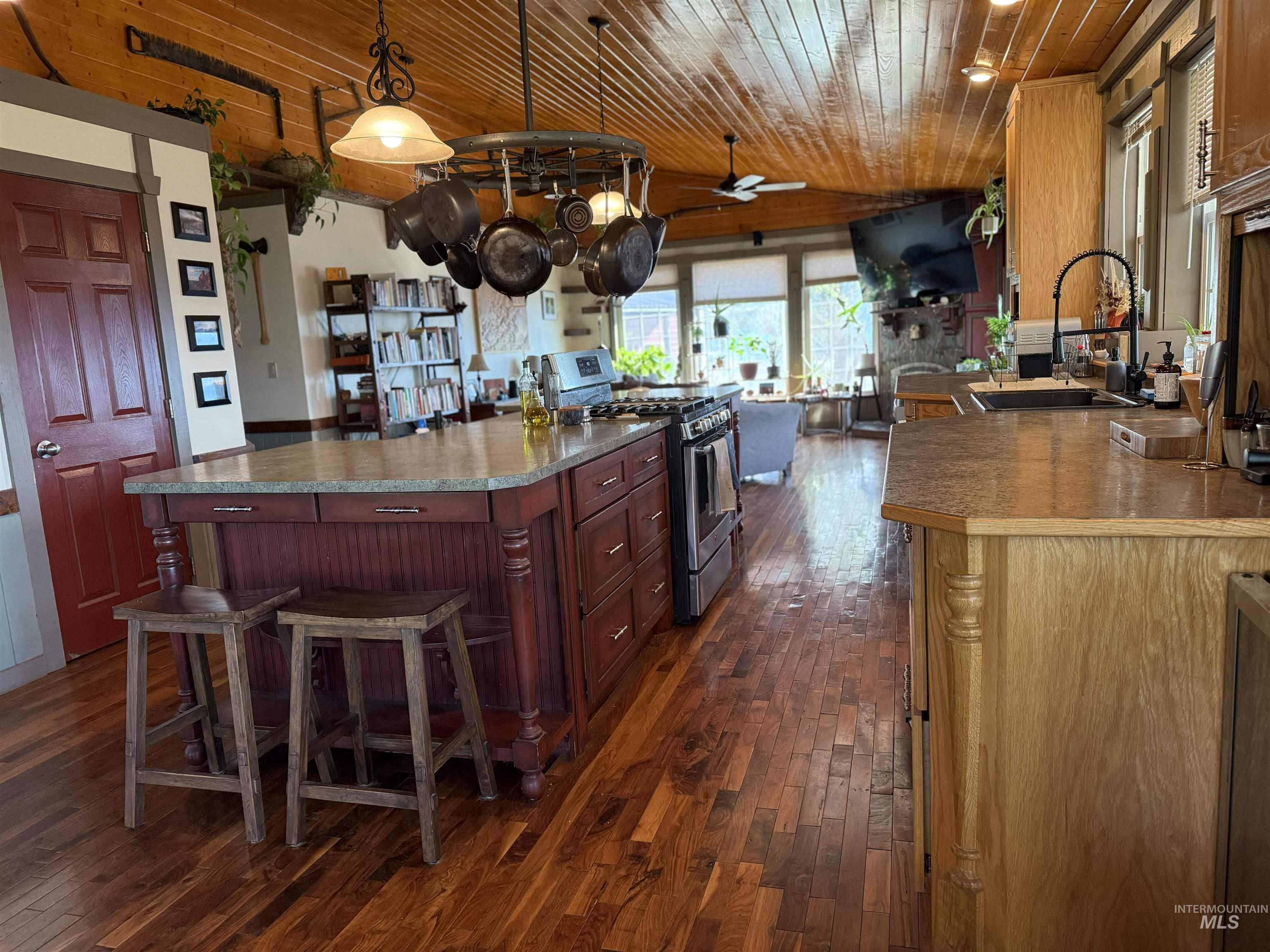 402 Beaver Slide Road, Kamiah, Idaho 83536, 2 Bedrooms, 2 Bathrooms, Residential For Sale, Price $554,000,MLS 98978187