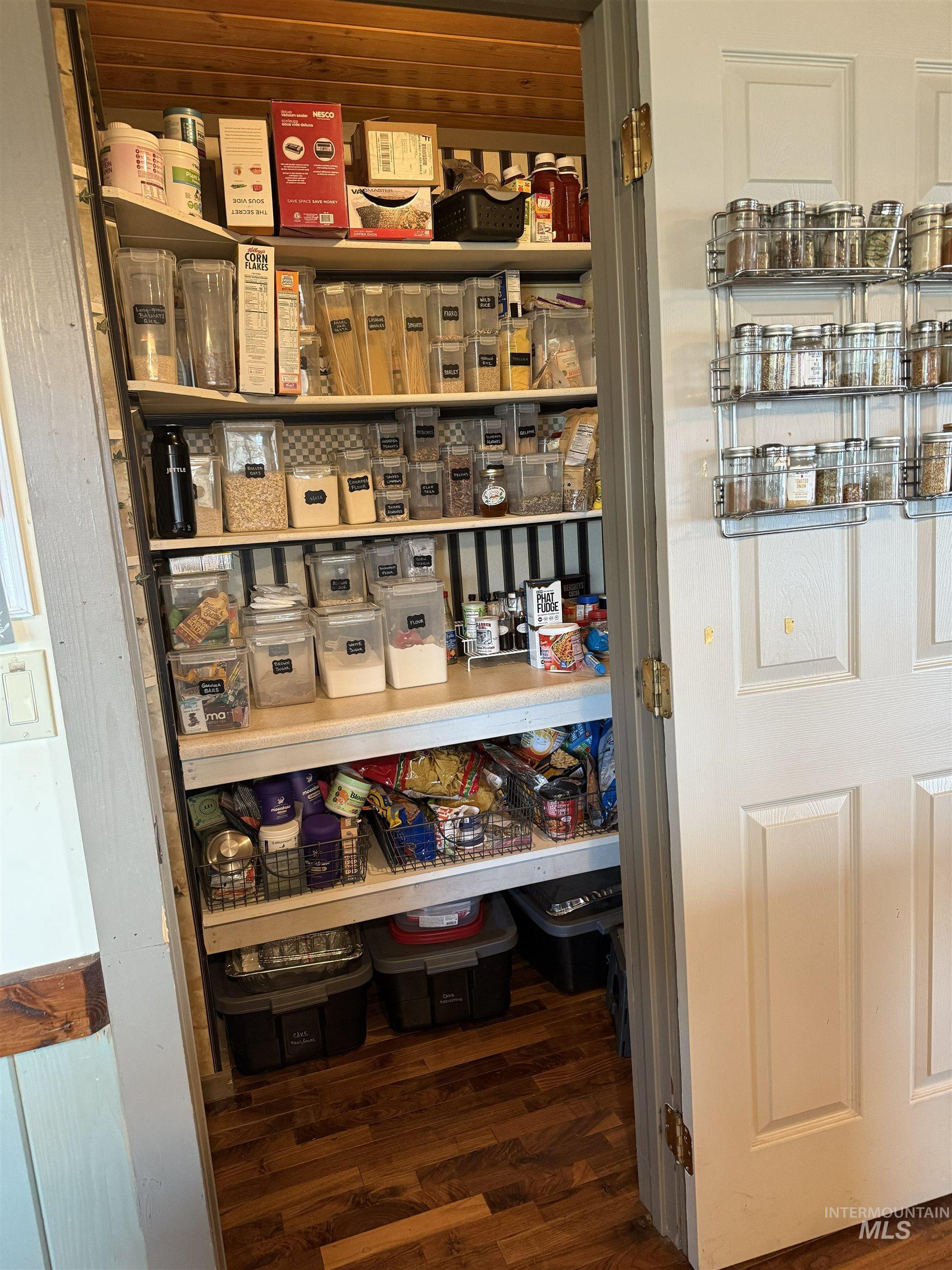 402 Beaver Slide Road, Kamiah, Idaho 83536, 2 Bedrooms, 2 Bathrooms, Residential For Sale, Price $554,000,MLS 98978187