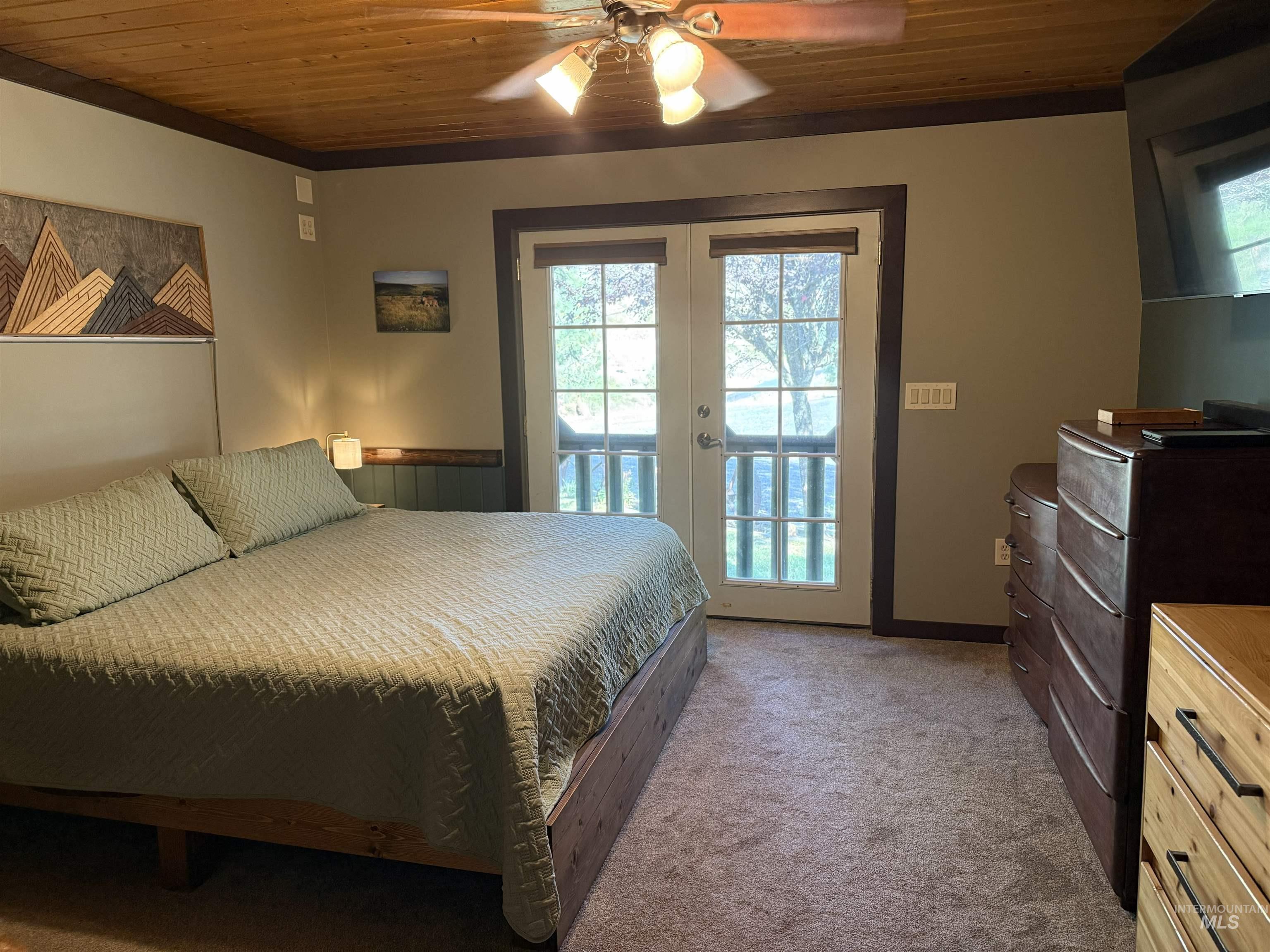 402 Beaver Slide Road, Kamiah, Idaho 83536, 2 Bedrooms, 2 Bathrooms, Residential For Sale, Price $554,000,MLS 98978187