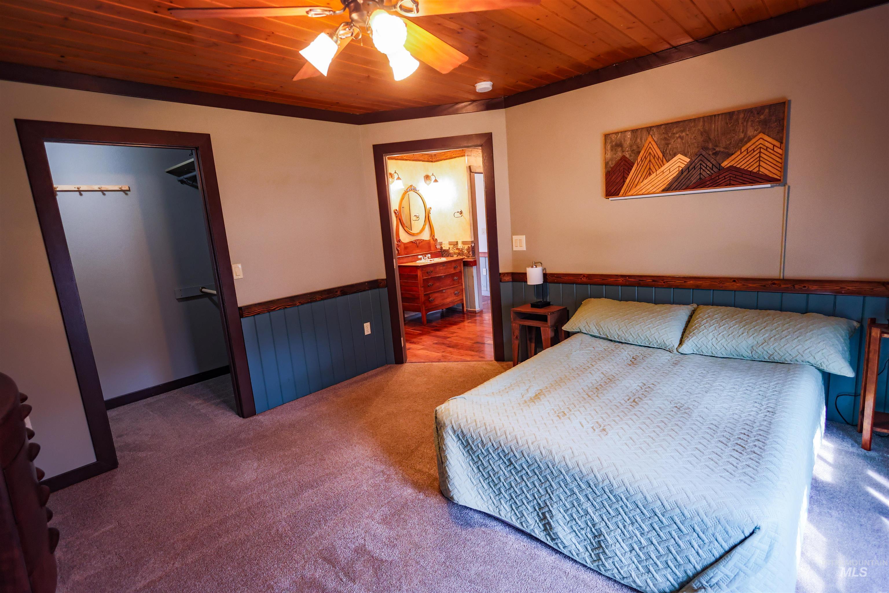 402 Beaver Slide Road, Kamiah, Idaho 83536, 2 Bedrooms, 2 Bathrooms, Residential For Sale, Price $554,000,MLS 98978187