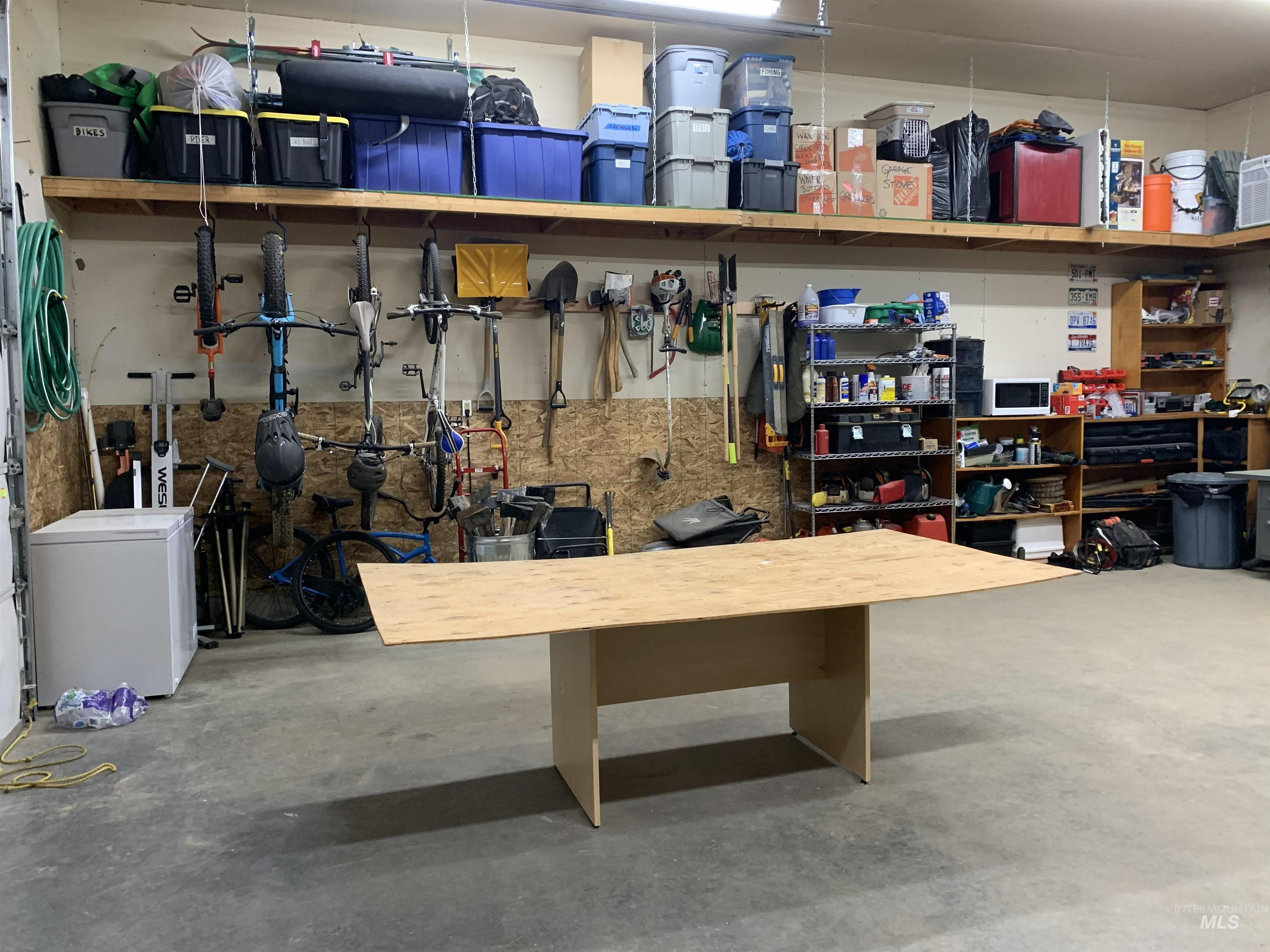 402 Beaver Slide Road, Kamiah, Idaho 83536, 2 Bedrooms, 2 Bathrooms, Residential For Sale, Price $554,000,MLS 98978187