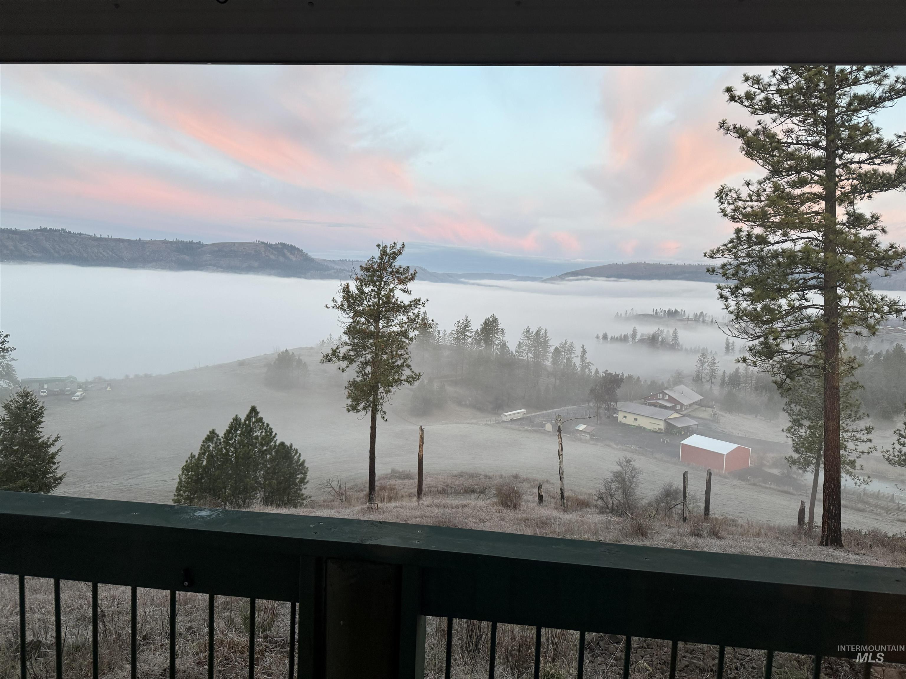 402 Beaver Slide Road, Kamiah, Idaho 83536, 2 Bedrooms, 2 Bathrooms, Residential For Sale, Price $554,000,MLS 98978187