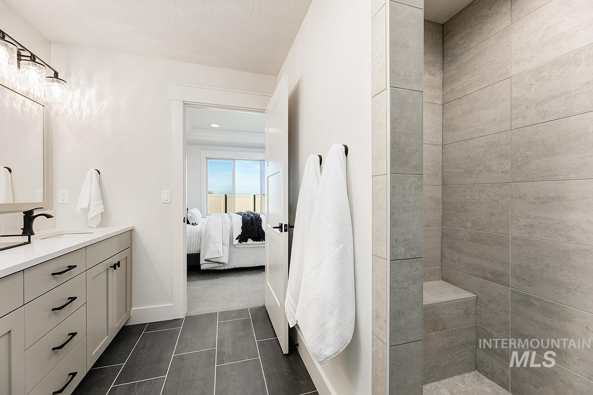 7135 S Skybreak Lane, Meridian, Idaho 83642, 3 Bedrooms, 2 Bathrooms, Residential For Sale, Price $512,000,MLS 98978191