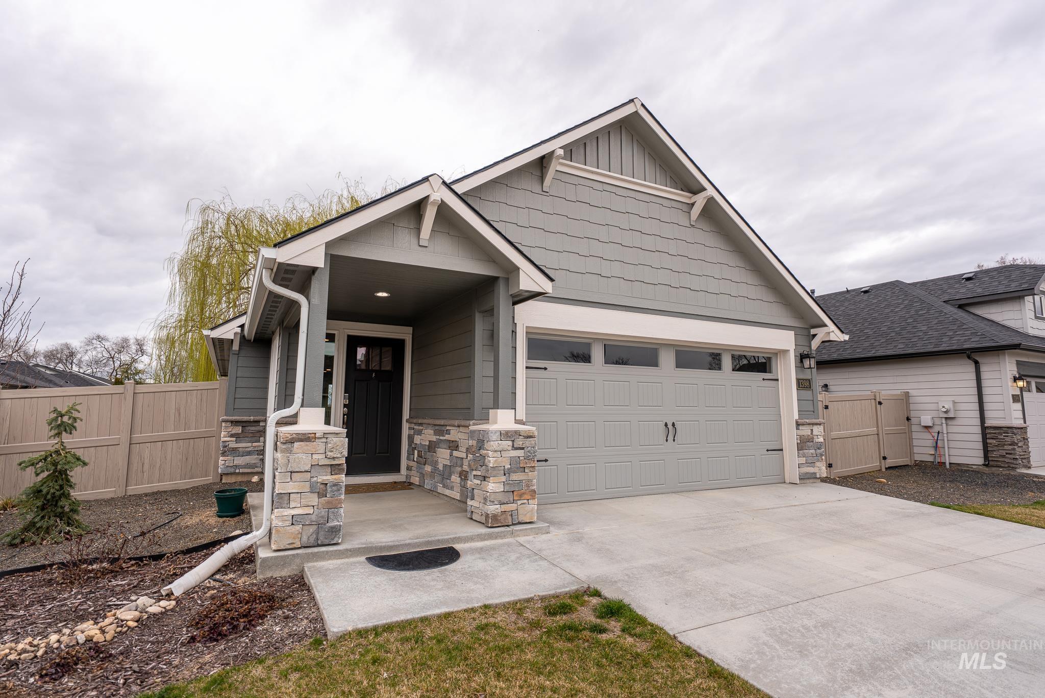 1398 W Woodpine St, Meridian, Idaho 83646, 2 Bedrooms, 2 Bathrooms, Residential For Sale, Price $404,999,MLS 98978193