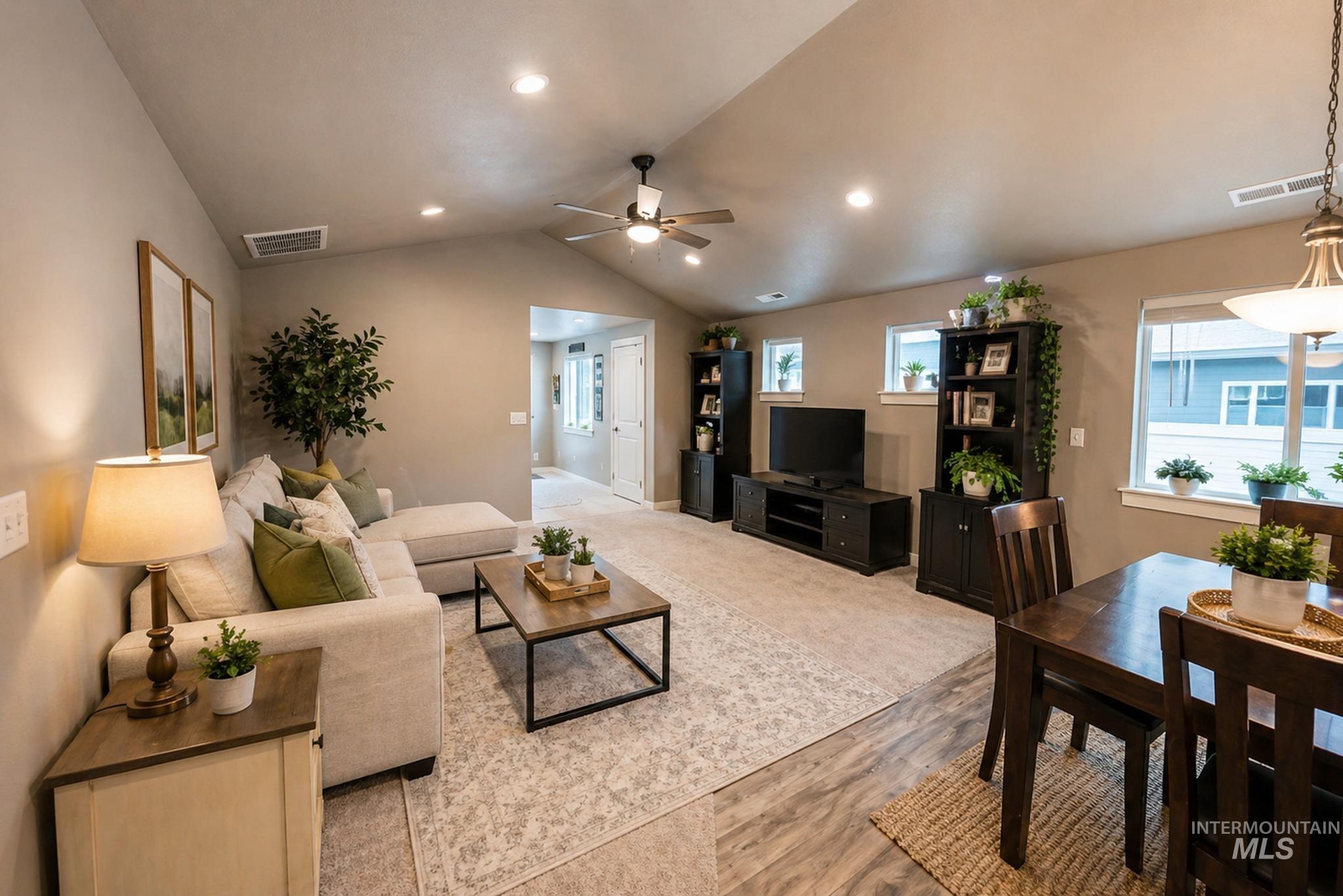 1398 W Woodpine St, Meridian, Idaho 83646, 2 Bedrooms, 2 Bathrooms, Residential For Sale, Price $399,999,MLS 98978193