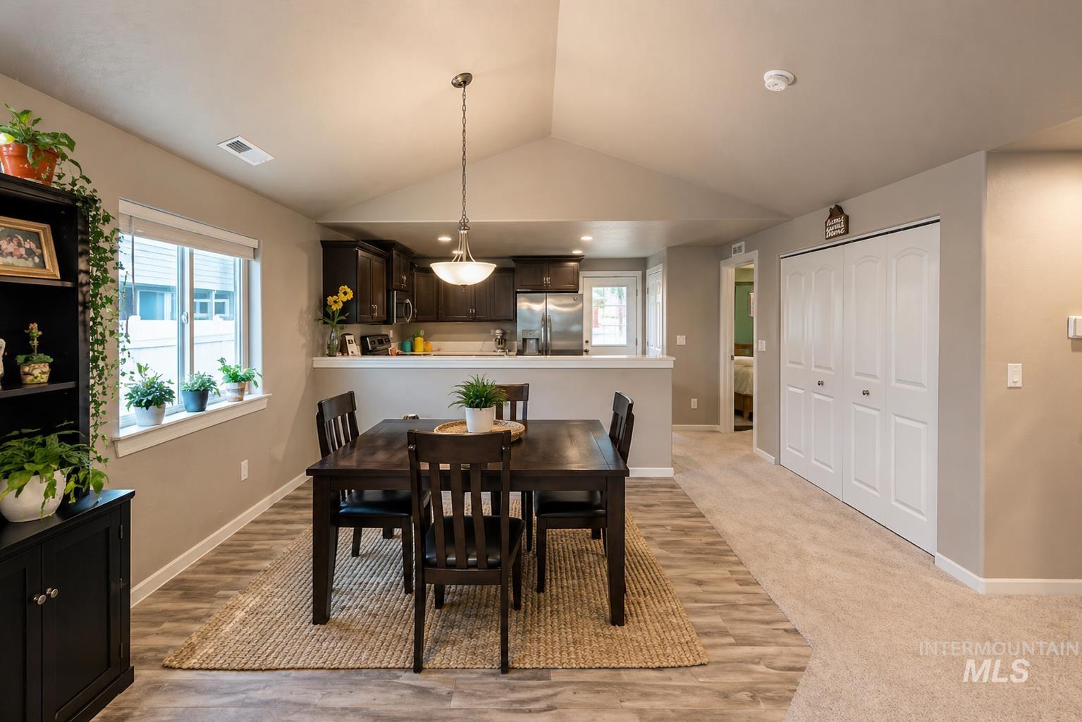 1398 W Woodpine St, Meridian, Idaho 83646, 2 Bedrooms, 2 Bathrooms, Residential For Sale, Price $399,999,MLS 98978193