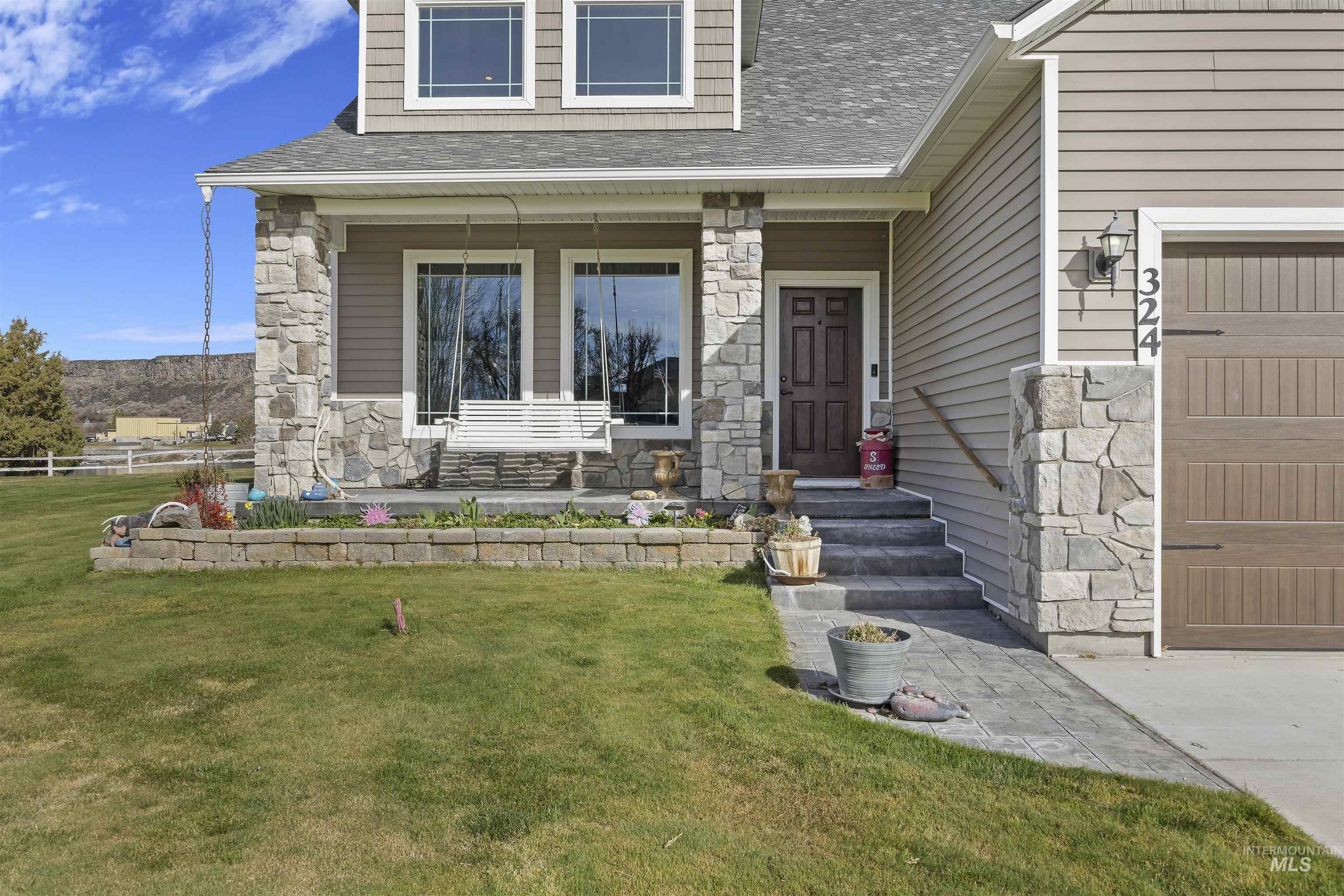 324 Clear Lake Ln, Buhl, Idaho 83316, 3 Bedrooms, 2.5 Bathrooms, Residential For Sale, Price $629,000,MLS 98978194