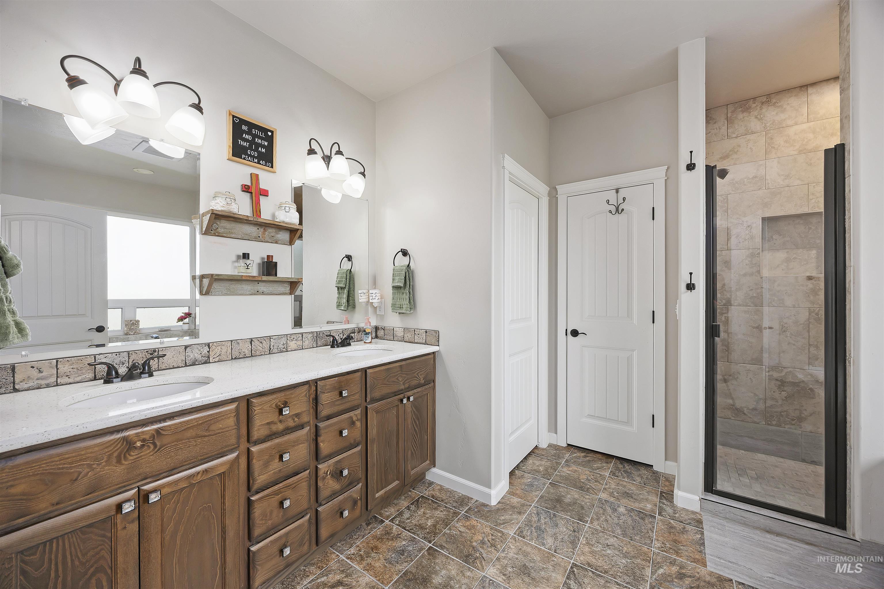 324 Clear Lake Ln, Buhl, Idaho 83316, 3 Bedrooms, 2.5 Bathrooms, Residential For Sale, Price $629,000,MLS 98978194