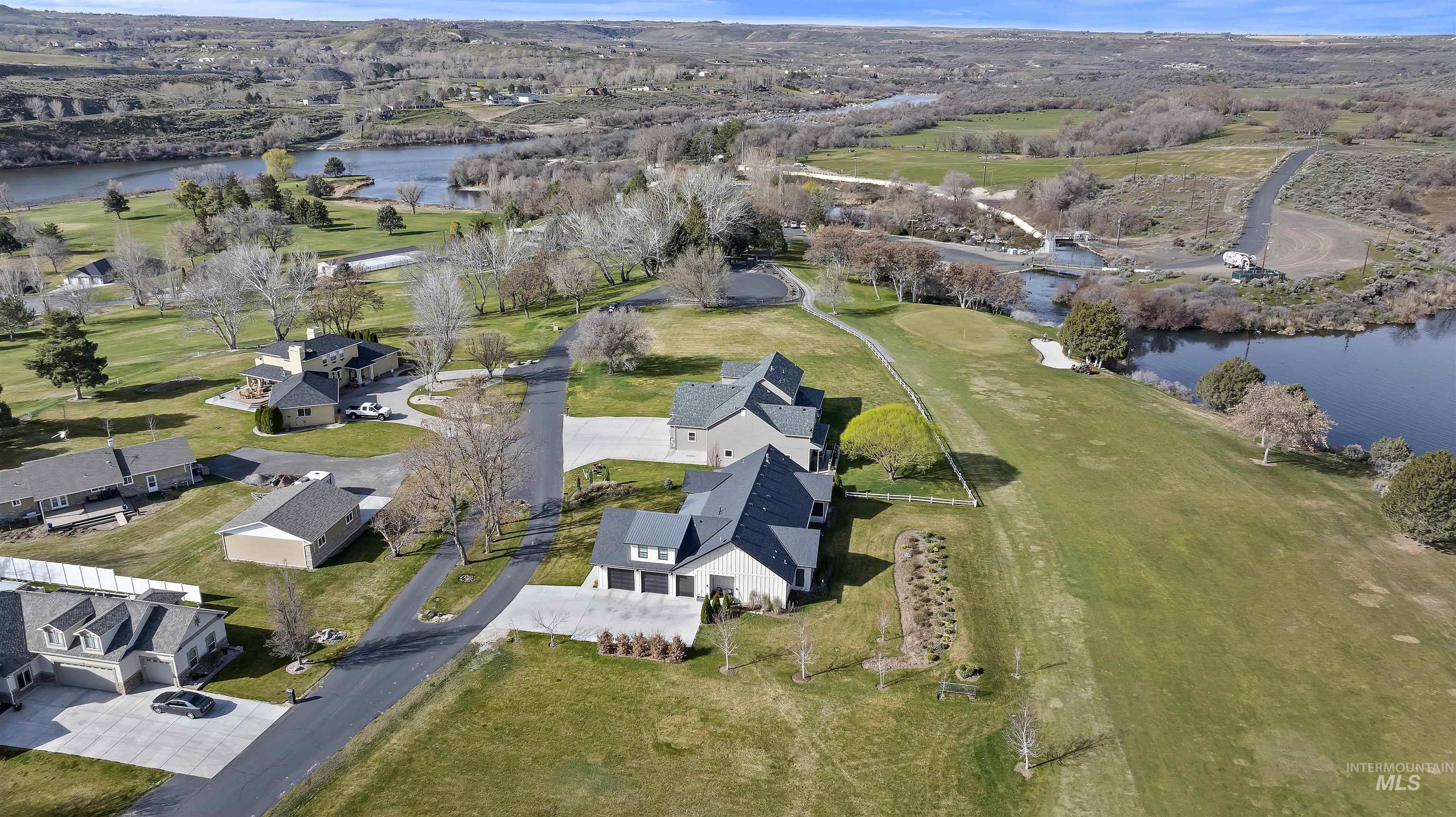 324 Clear Lake Ln, Buhl, Idaho 83316, 3 Bedrooms, 2.5 Bathrooms, Residential For Sale, Price $629,000,MLS 98978194