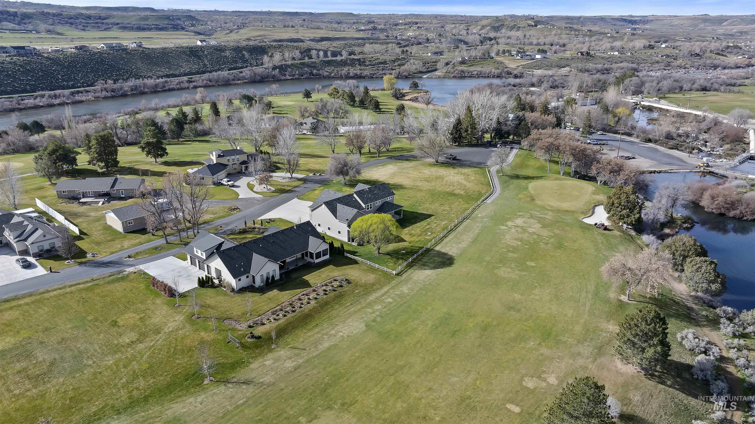 324 Clear Lake Ln, Buhl, Idaho 83316, 3 Bedrooms, 2.5 Bathrooms, Residential For Sale, Price $629,000,MLS 98978194