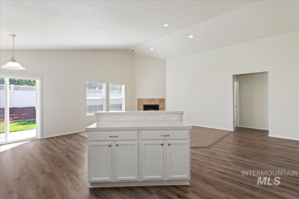 4176 N Alester Ave, Meridian, Idaho 83646, 3 Bedrooms, 2 Bathrooms, Residential For Sale, Price $449,900,MLS 98978195