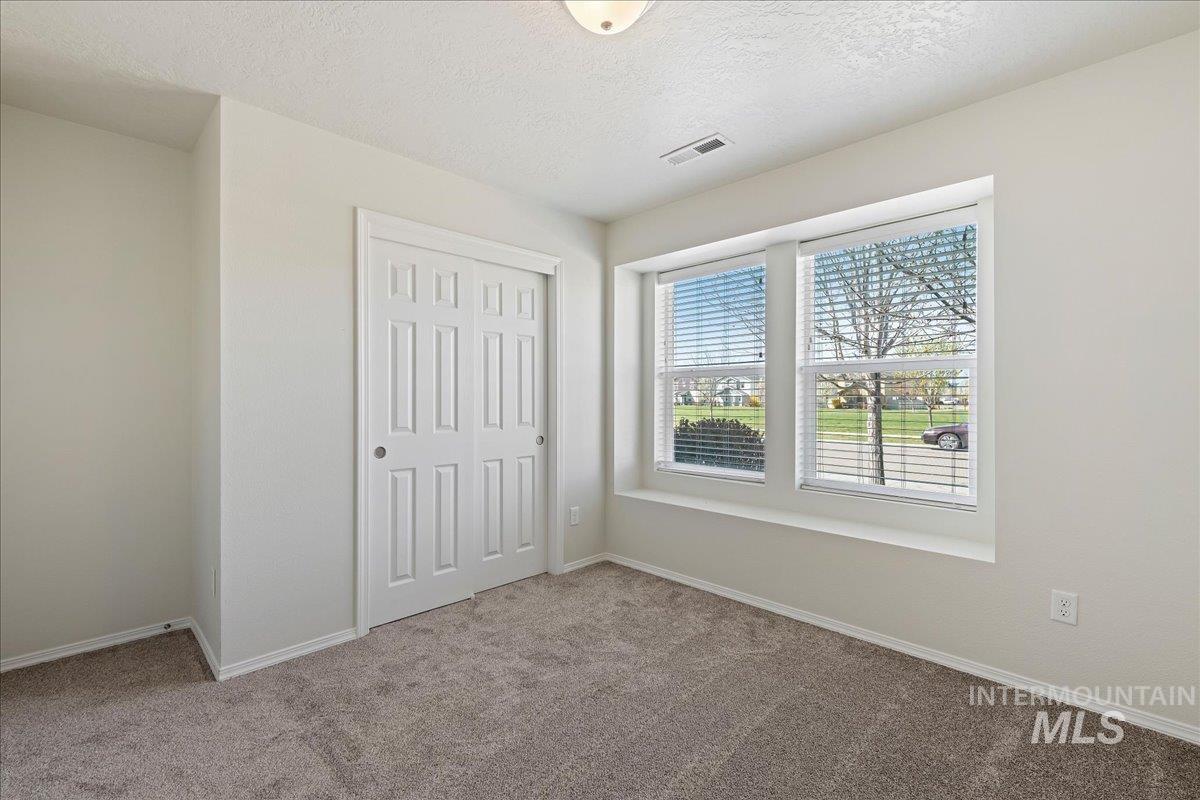 4176 N Alester Ave, Meridian, Idaho 83646, 3 Bedrooms, 2 Bathrooms, Residential For Sale, Price $449,900,MLS 98978195