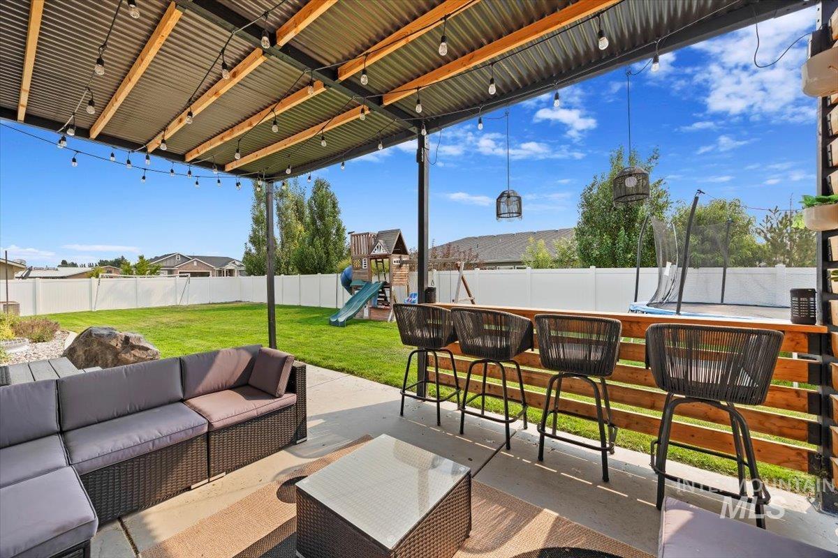 565 Clearwater Way, Heyburn, Idaho 83336, 5 Bedrooms, 3 Bathrooms, Residential For Sale, Price $670,000,MLS 98978196