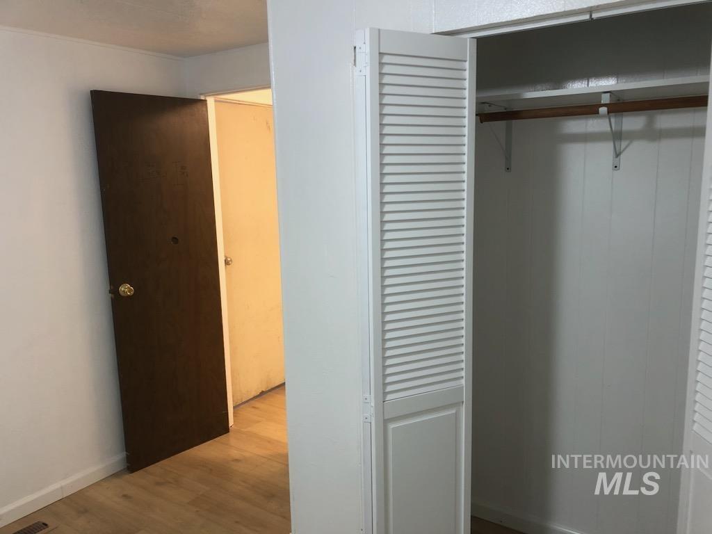 655 S Dolson Lane, Eagle, Idaho 83616, 3 Bedrooms, 2 Bathrooms, Residential For Sale, Price $125,000,MLS 98978197