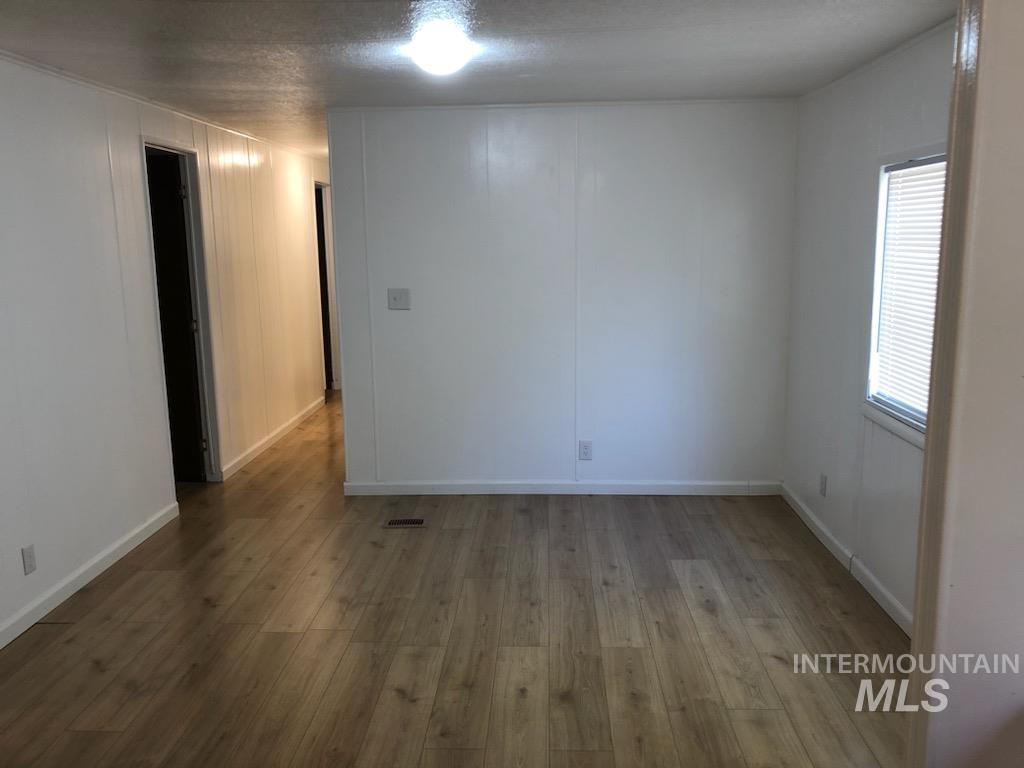 655 S Dolson Lane, Eagle, Idaho 83616, 3 Bedrooms, 2 Bathrooms, Residential For Sale, Price $125,000,MLS 98978197