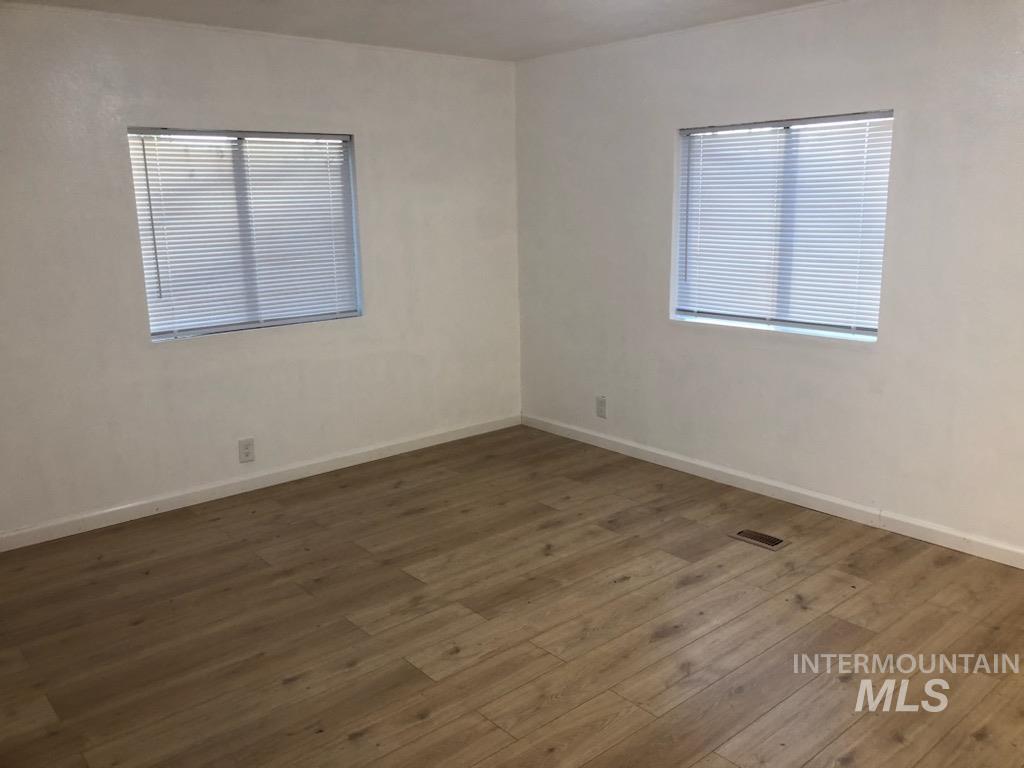 655 S Dolson Lane, Eagle, Idaho 83616, 3 Bedrooms, 2 Bathrooms, Residential For Sale, Price $125,000,MLS 98978197