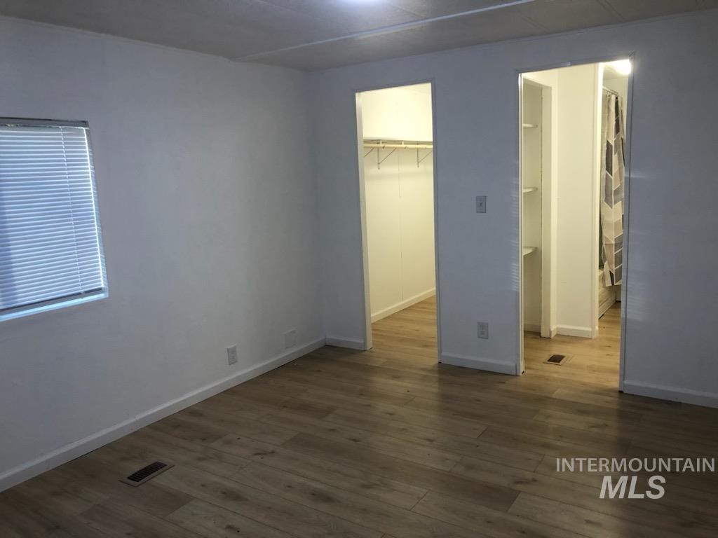 655 S Dolson Lane, Eagle, Idaho 83616, 3 Bedrooms, 2 Bathrooms, Residential For Sale, Price $125,000,MLS 98978197