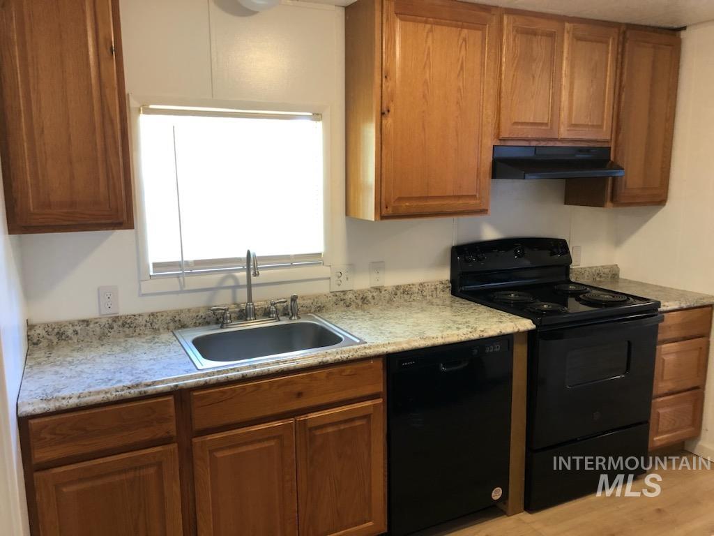 655 S Dolson Lane, Eagle, Idaho 83616, 3 Bedrooms, 2 Bathrooms, Residential For Sale, Price $125,000,MLS 98978197