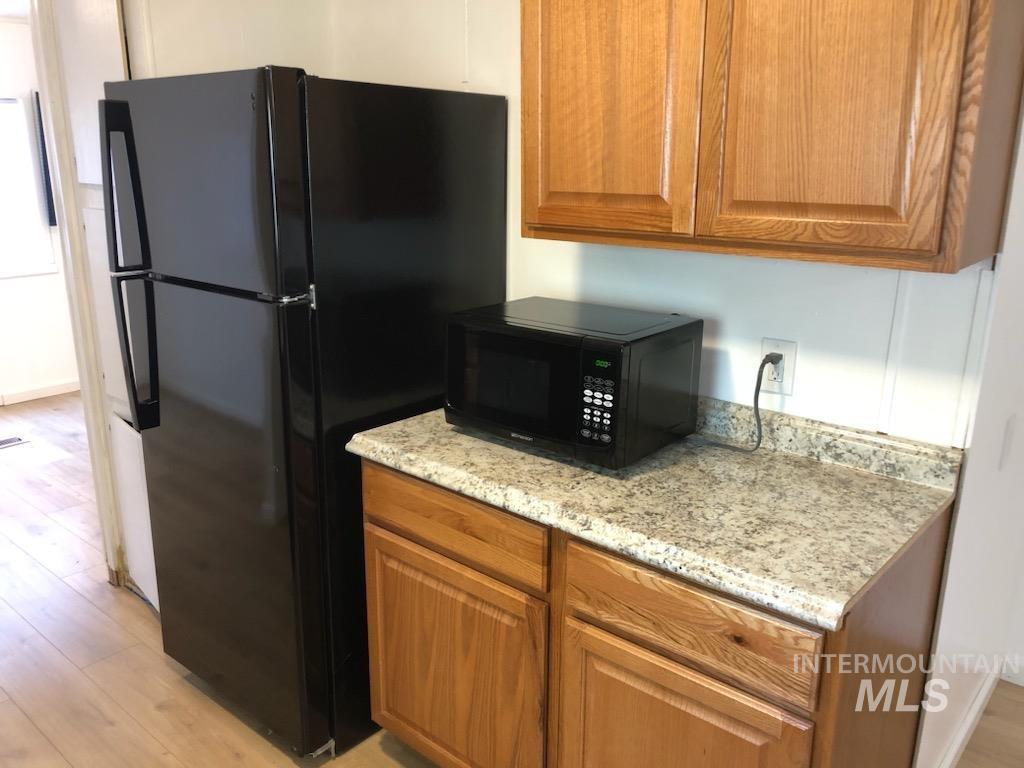 655 S Dolson Lane, Eagle, Idaho 83616, 3 Bedrooms, 2 Bathrooms, Residential For Sale, Price $125,000,MLS 98978197