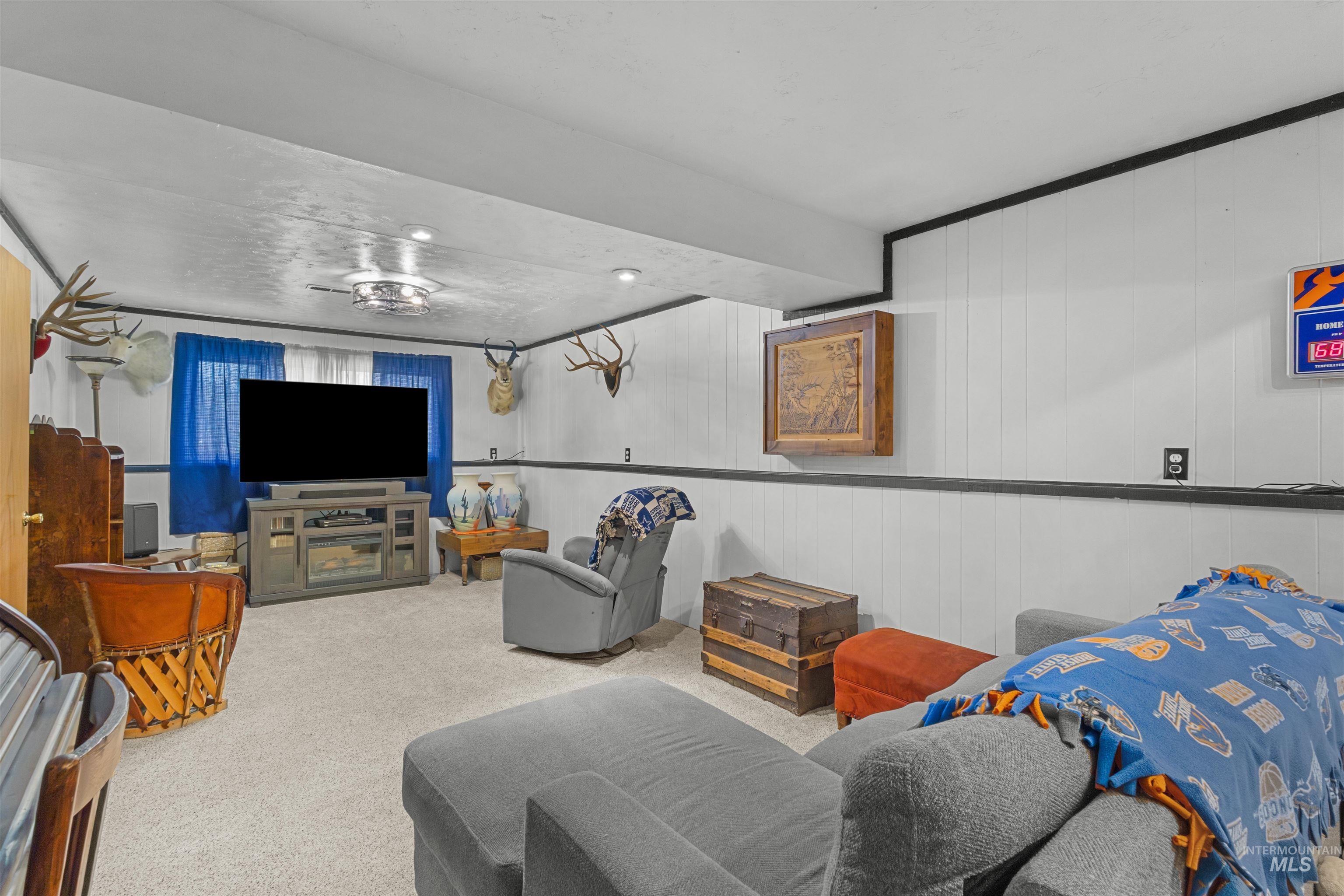 2693 S Hervey Street, Boise, Idaho 83705-0000, 4 Bedrooms, 2 Bathrooms, Residential For Sale, Price $460,000, 98978198