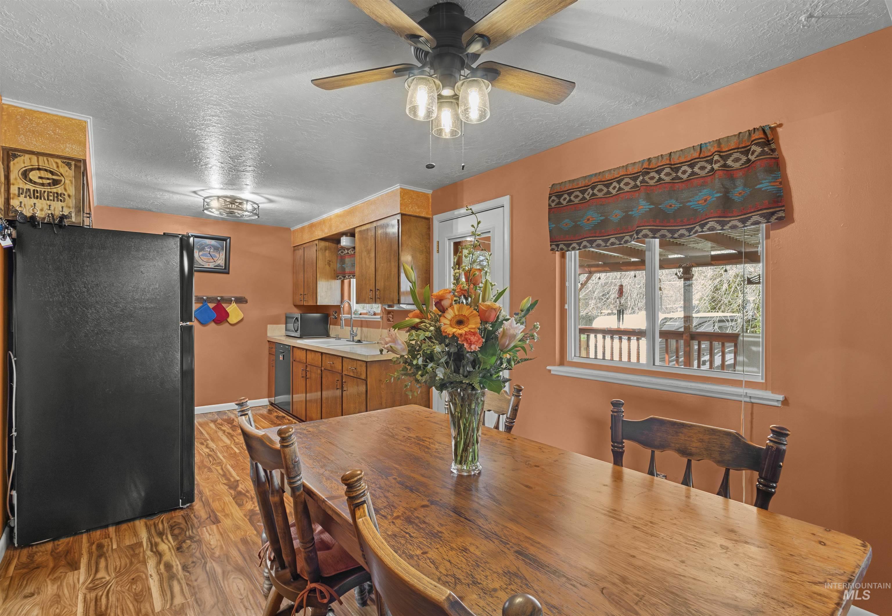 2693 S Hervey Street, Boise, Idaho 83705-0000, 3 Bedrooms, 2 Bathrooms, Residential For Sale, Price $460,000,MLS 98978198