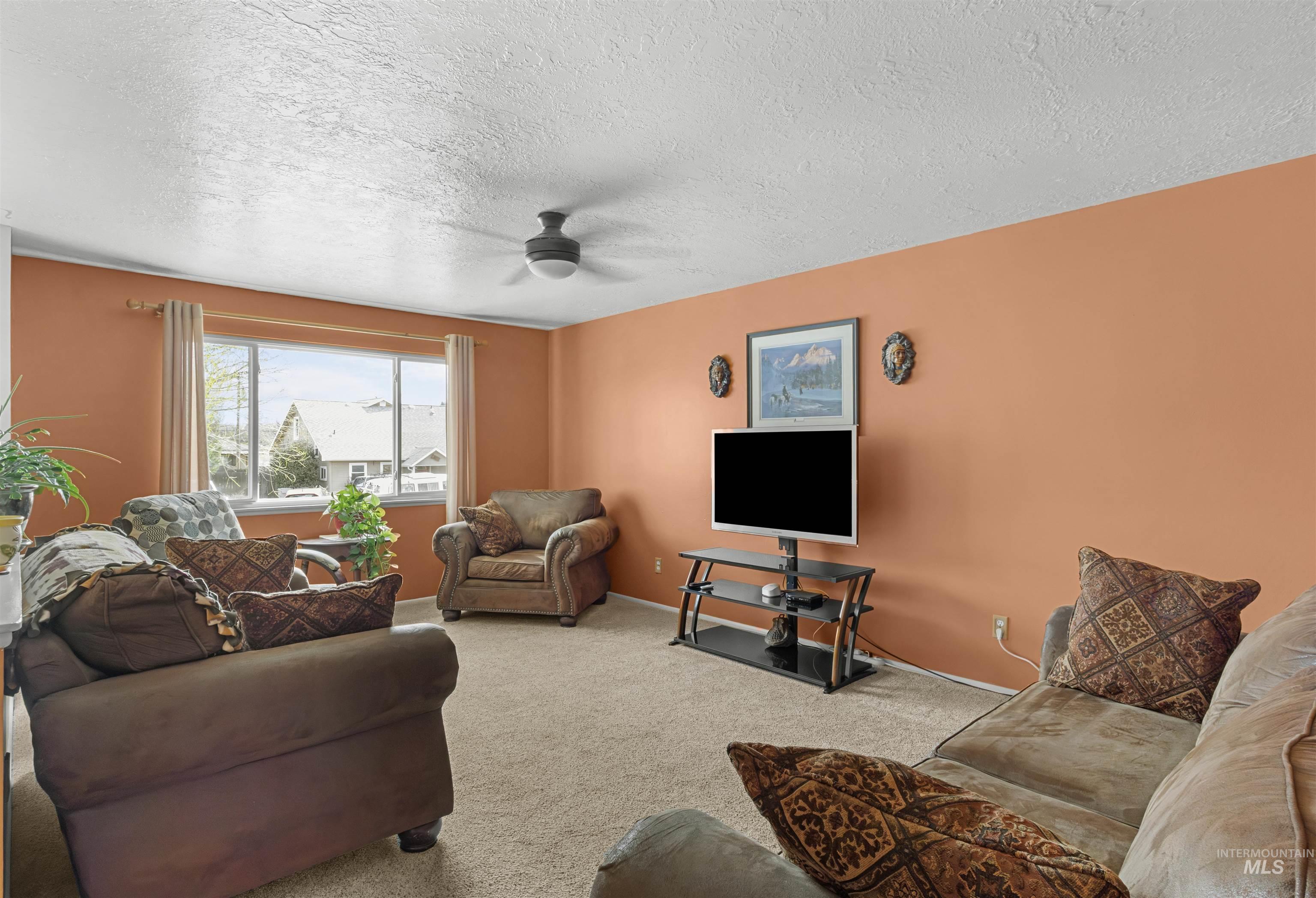 2693 S Hervey Street, Boise, Idaho 83705-0000, 3 Bedrooms, 2 Bathrooms, Residential For Sale, Price $460,000,MLS 98978198