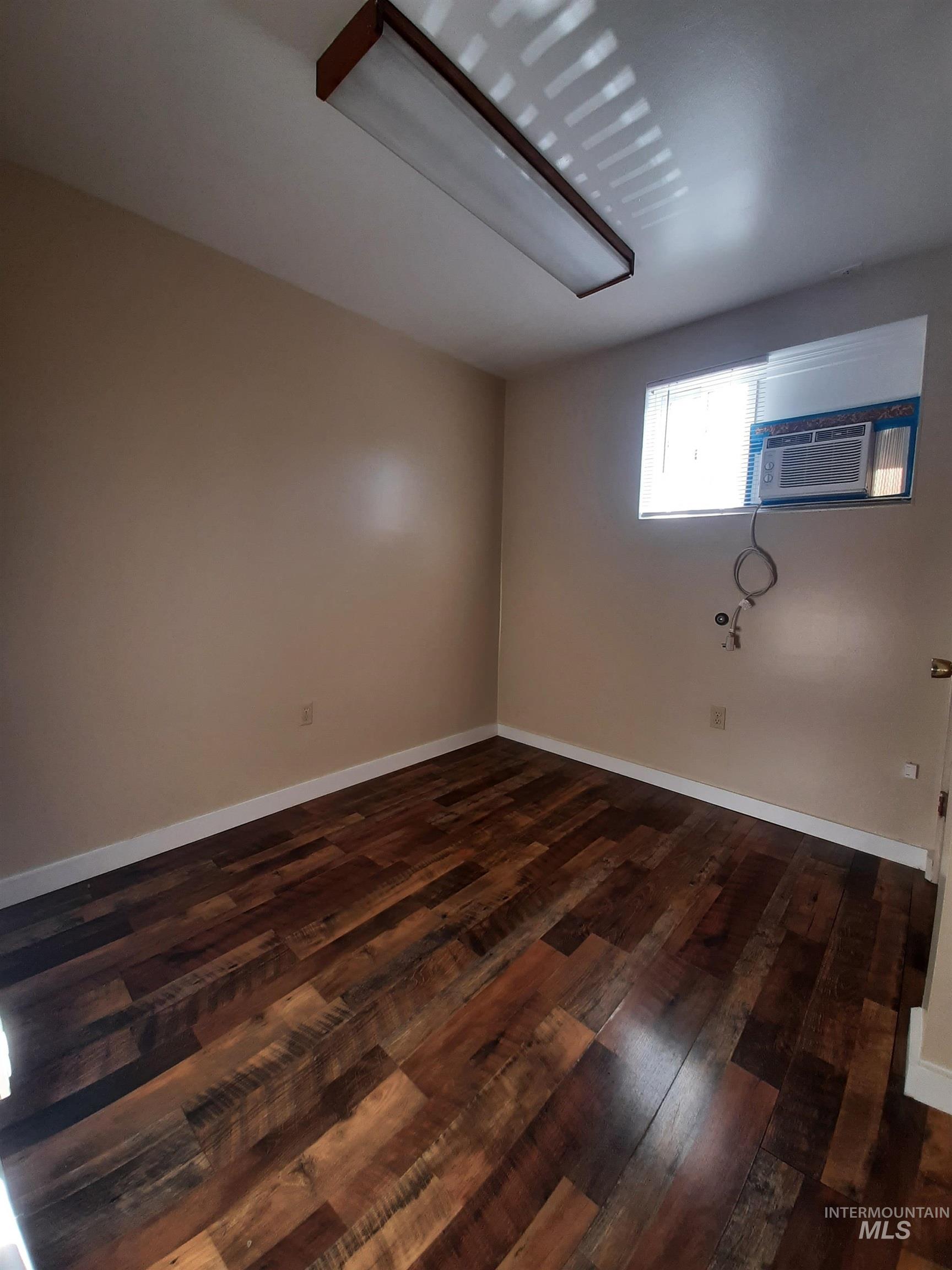 10 N Division, Pinehurst, Idaho 83850, Business/Commercial For Sale, Price $449,500,MLS 98978199