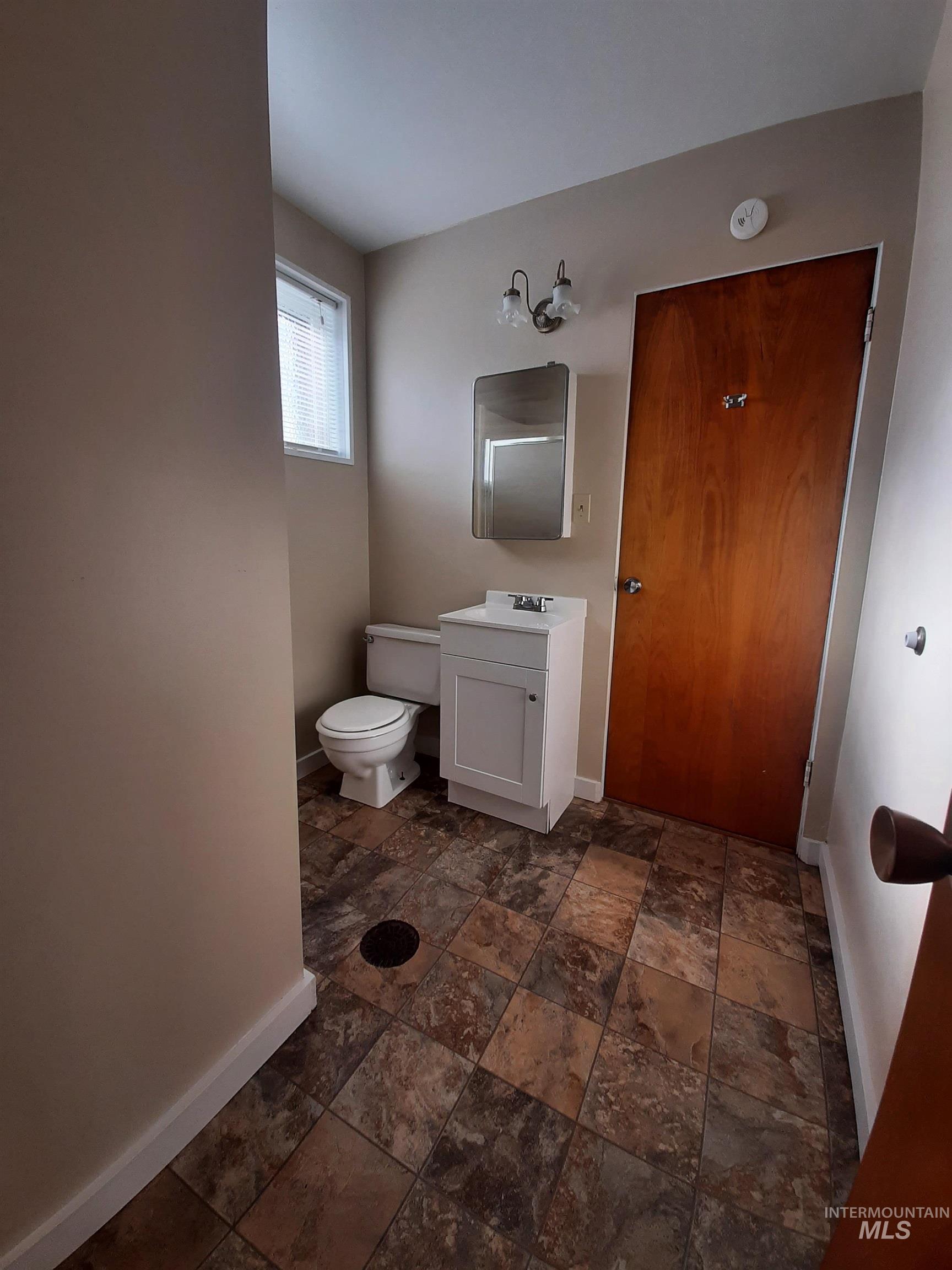 10 N Division, Pinehurst, Idaho 83850, Business/Commercial For Sale, Price $449,500,MLS 98978199