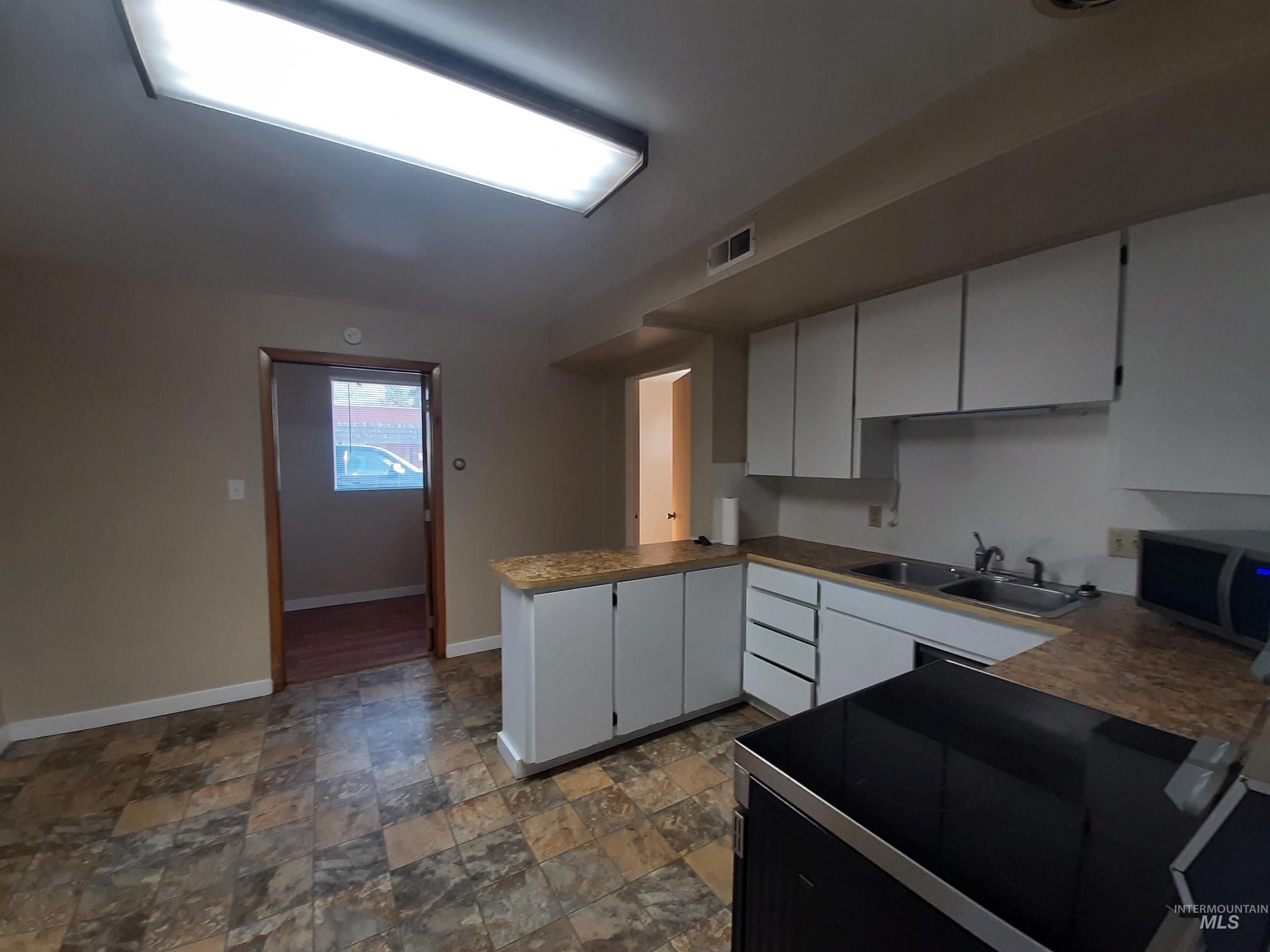 10 N Division, Pinehurst, Idaho 83850, Business/Commercial For Sale, Price $449,500,MLS 98978199