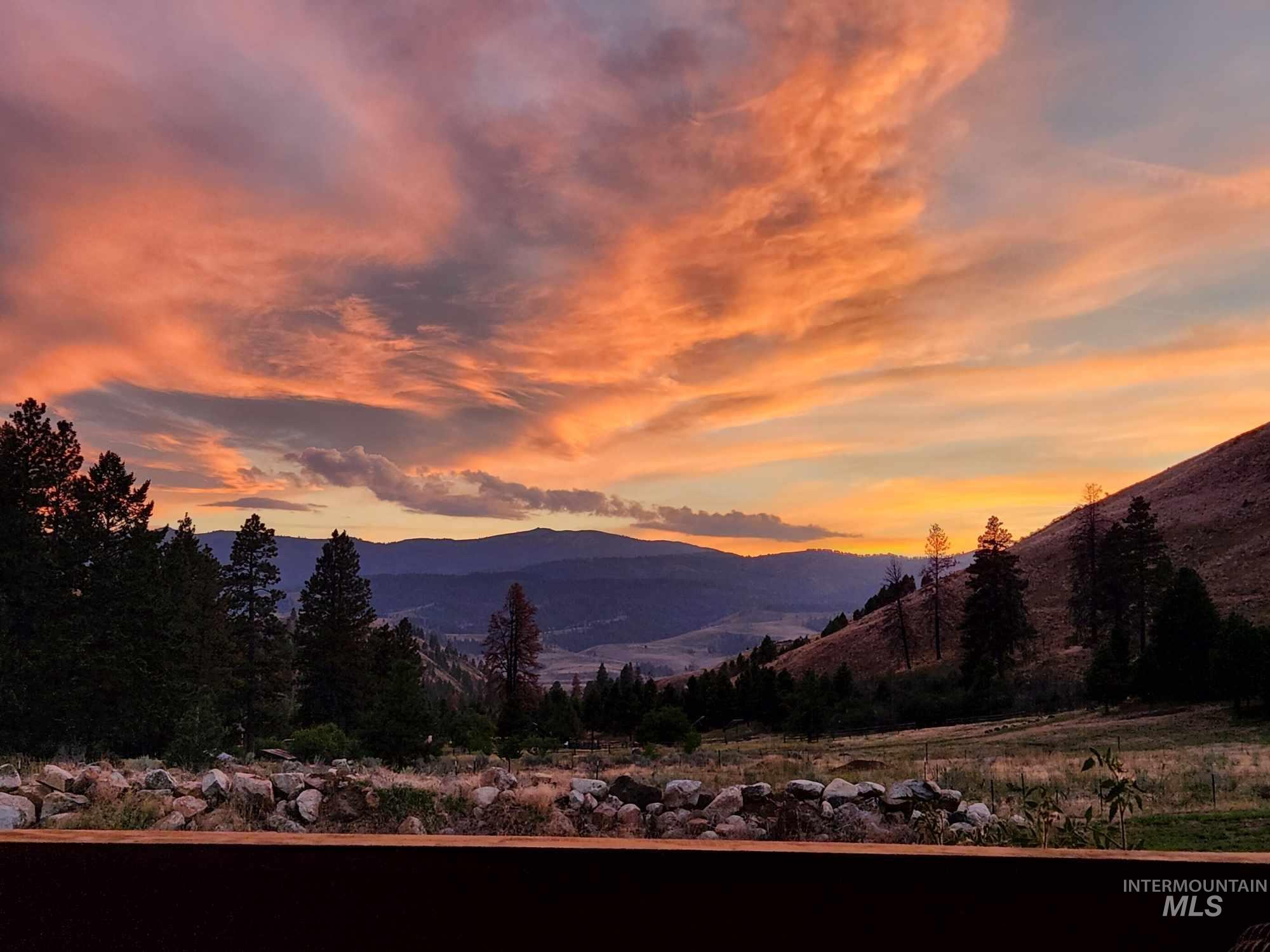 2267 Private Road 1, Cambridge, Idaho 83610, 3 Bedrooms, 1.5 Bathrooms, Residential For Sale, Price $685,000,MLS 98978201