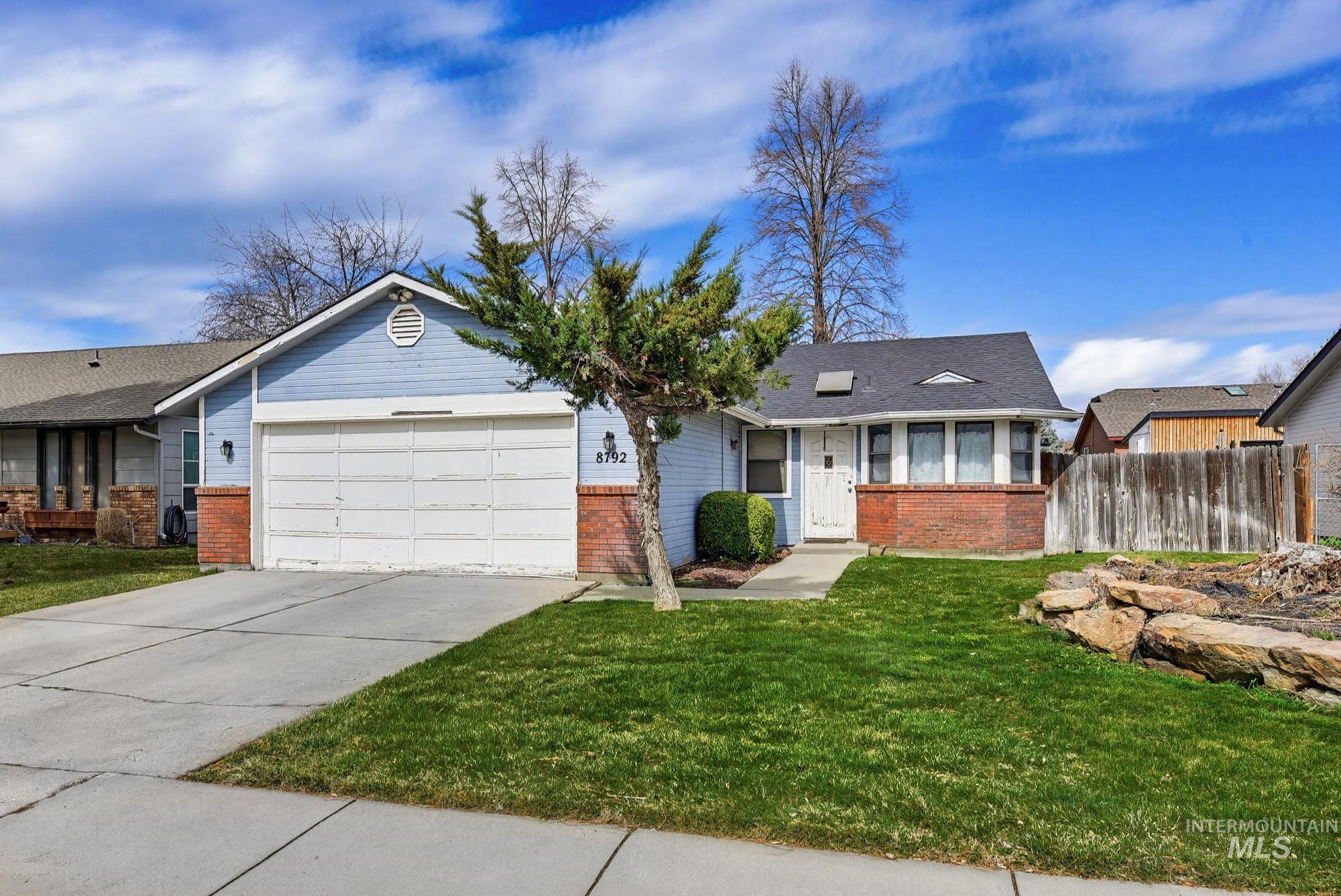 8792 W Canterbury St., Boise, Idaho 83704, 3 Bedrooms, 2 Bathrooms, Residential For Sale, Price $364,999,MLS 98978206