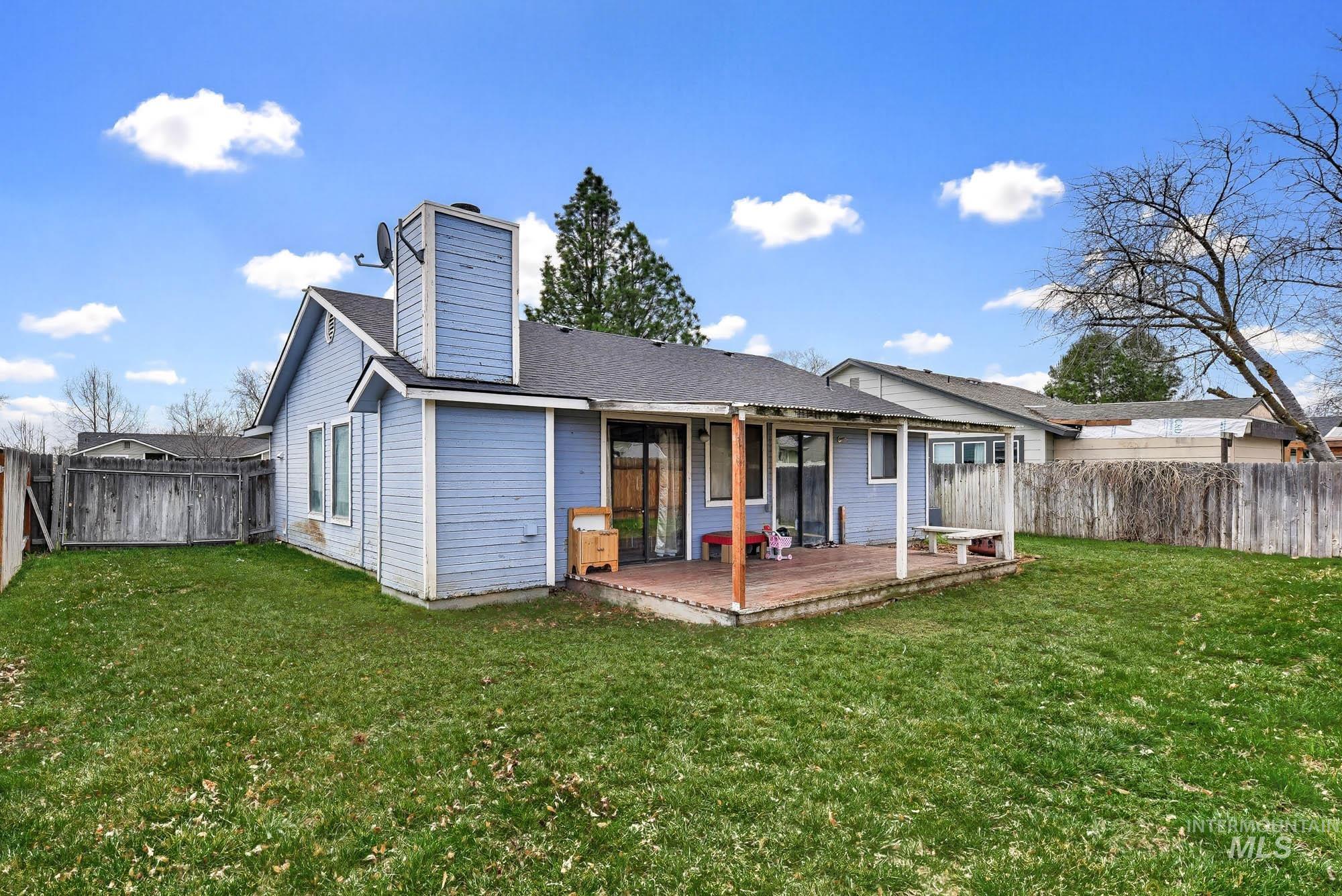 8792 W Canterbury St., Boise, Idaho 83704, 3 Bedrooms, 2 Bathrooms, Residential For Sale, Price $364,999,MLS 98978206