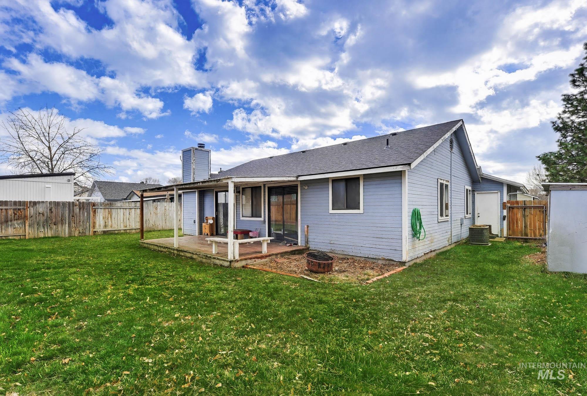 8792 W Canterbury St., Boise, Idaho 83704, 3 Bedrooms, 2 Bathrooms, Residential For Sale, Price $364,999,MLS 98978206