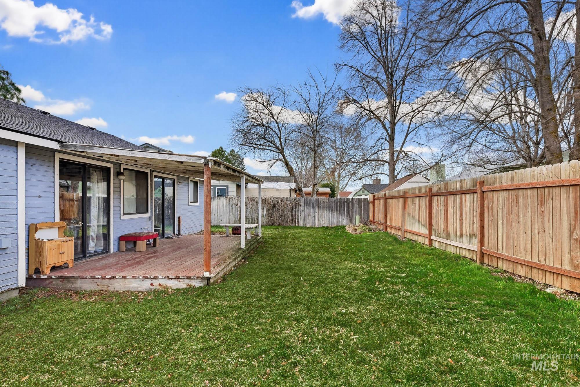 8792 W Canterbury St., Boise, Idaho 83704, 3 Bedrooms, 2 Bathrooms, Residential For Sale, Price $364,999,MLS 98978206