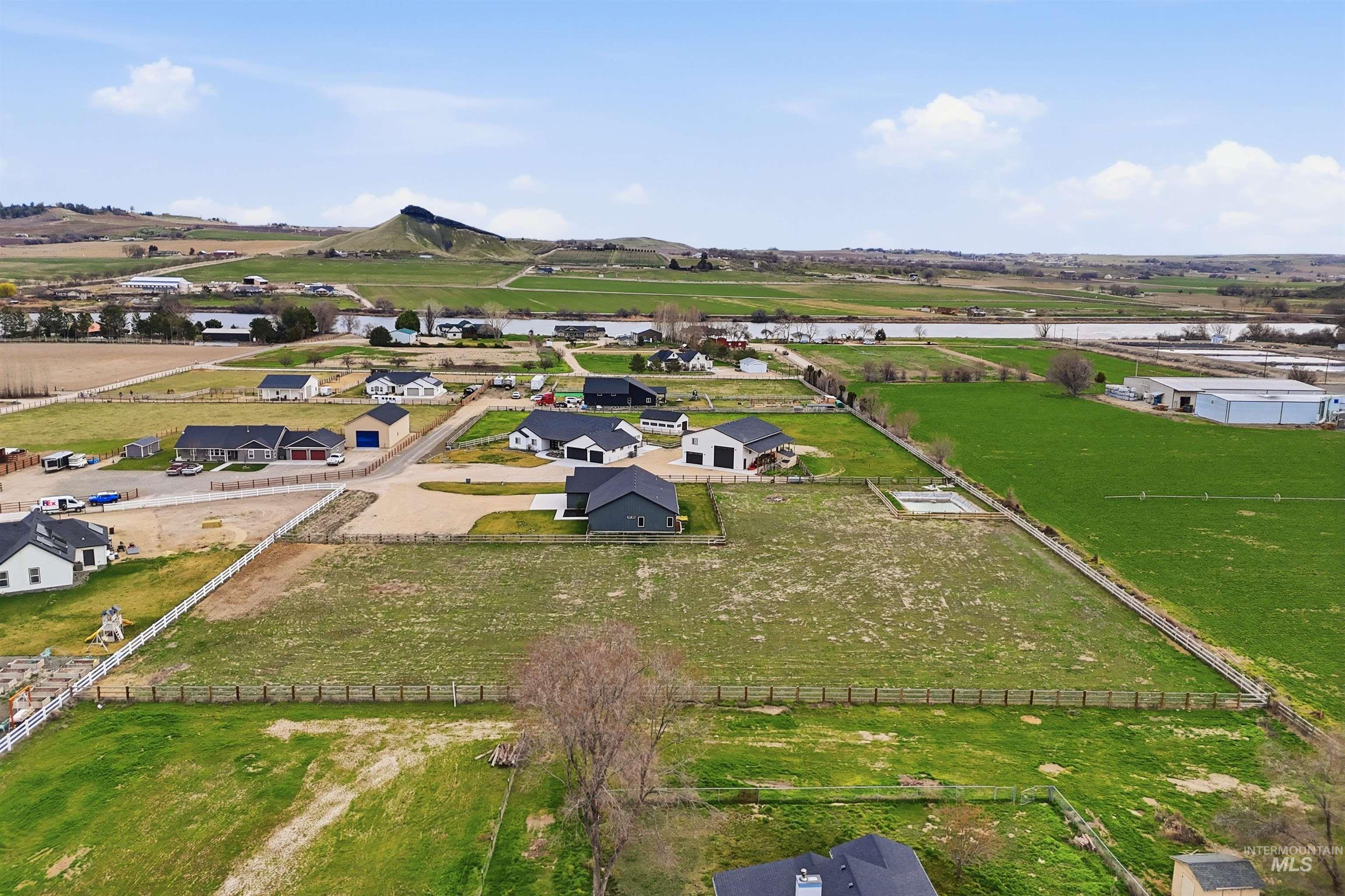 6617 Red Rock, Marsing, Idaho 83639, 3 Bedrooms, 2.5 Bathrooms, Residential For Sale, Price $839,000,MLS 98978208