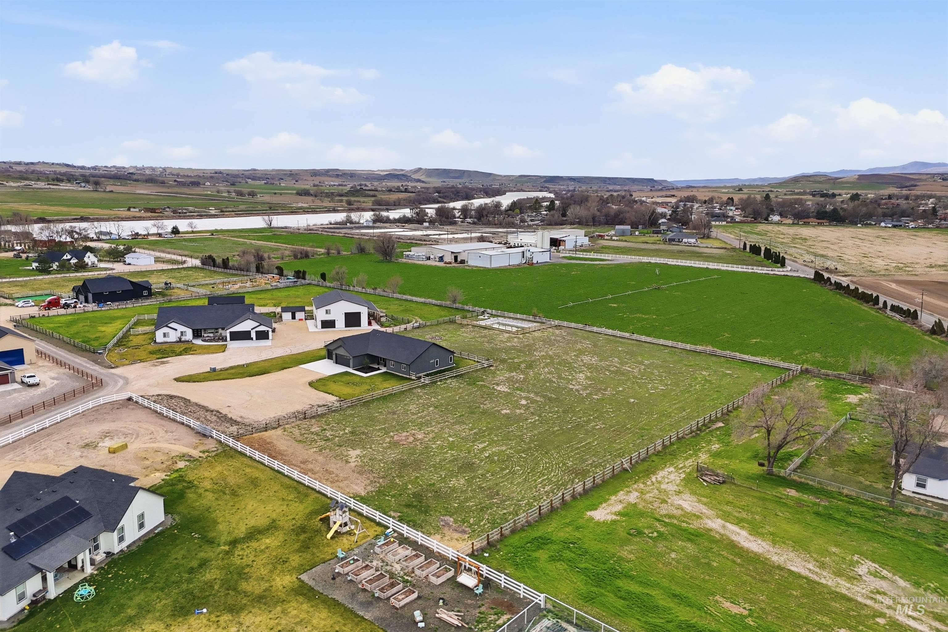 6617 Red Rock, Marsing, Idaho 83639, 3 Bedrooms, 2.5 Bathrooms, Residential For Sale, Price $839,000,MLS 98978208