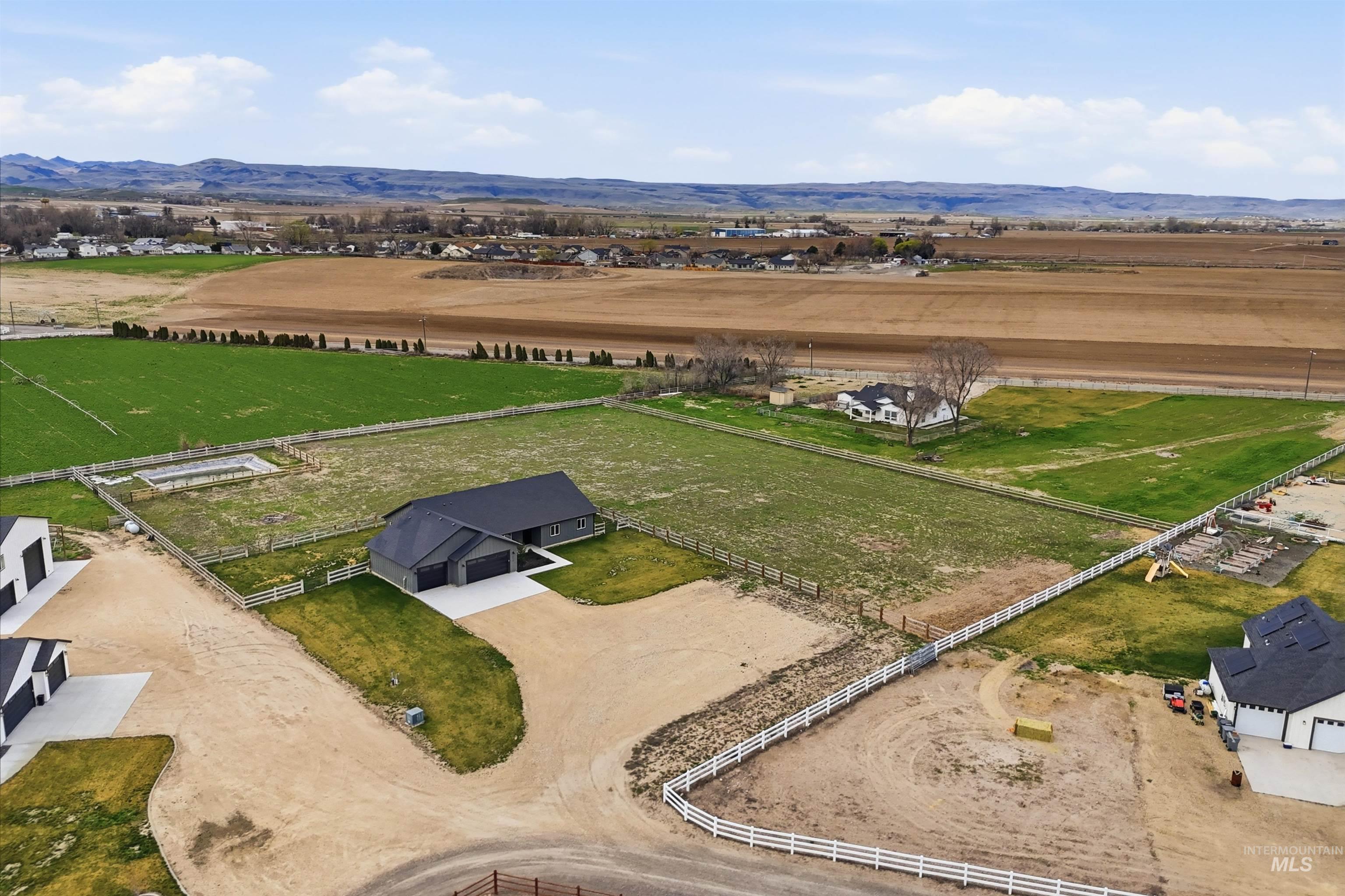 6617 Red Rock, Marsing, Idaho 83639, 3 Bedrooms, 2.5 Bathrooms, Residential For Sale, Price $839,000,MLS 98978208