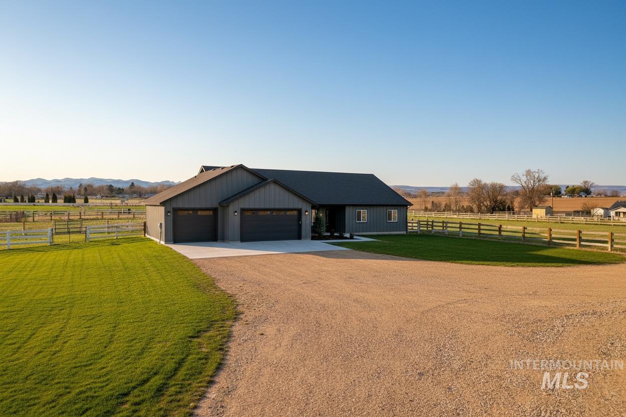 6617 Red Rock, Marsing, Idaho 83639, 3 Bedrooms, 2.5 Bathrooms, Residential For Sale, Price $839,000,MLS 98978208