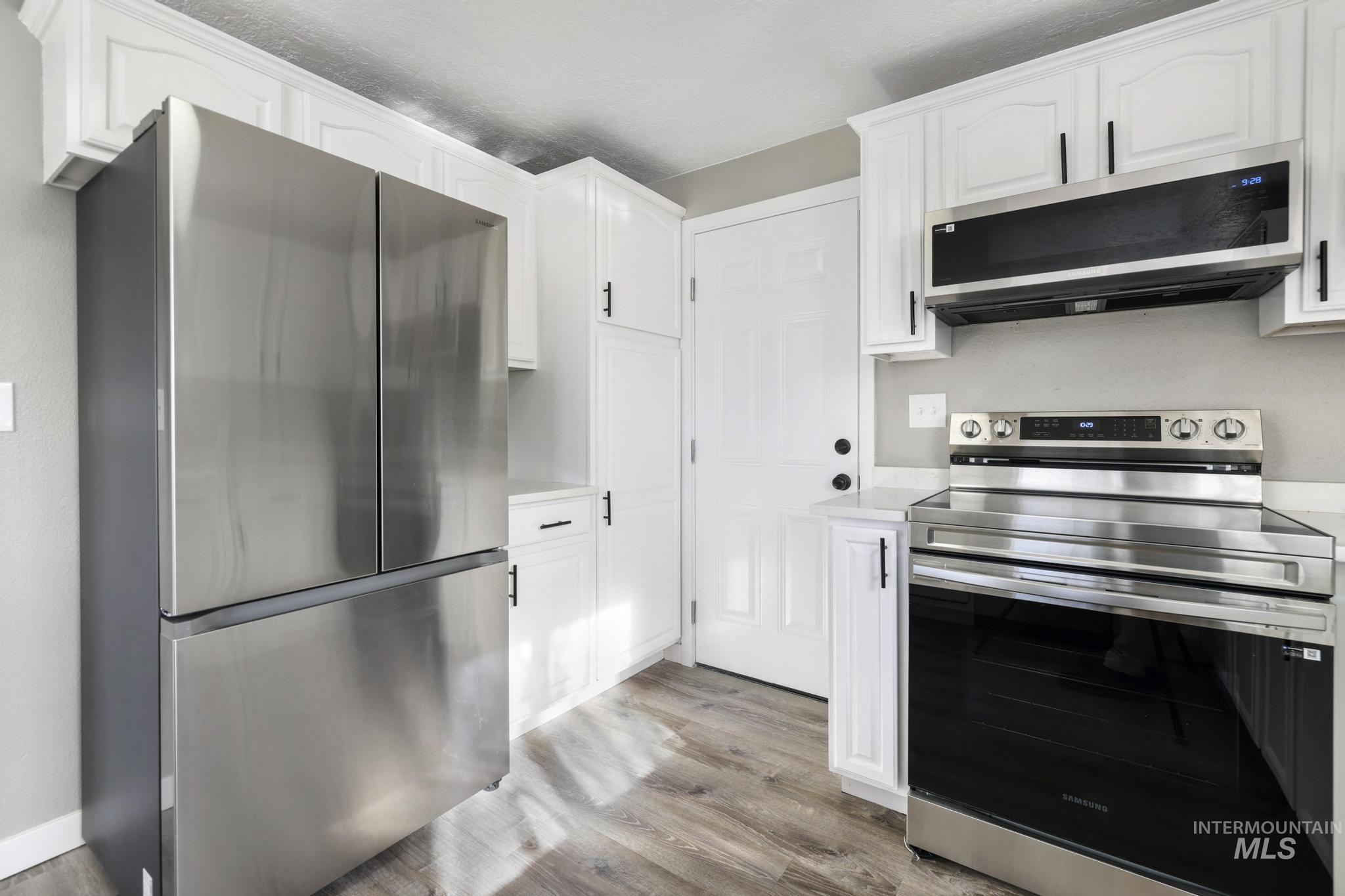 1302 Fremont Drive, Twin Falls, Idaho 83301, 4 Bedrooms, 2 Bathrooms, Residential For Sale, Price $395,000,MLS 98978209