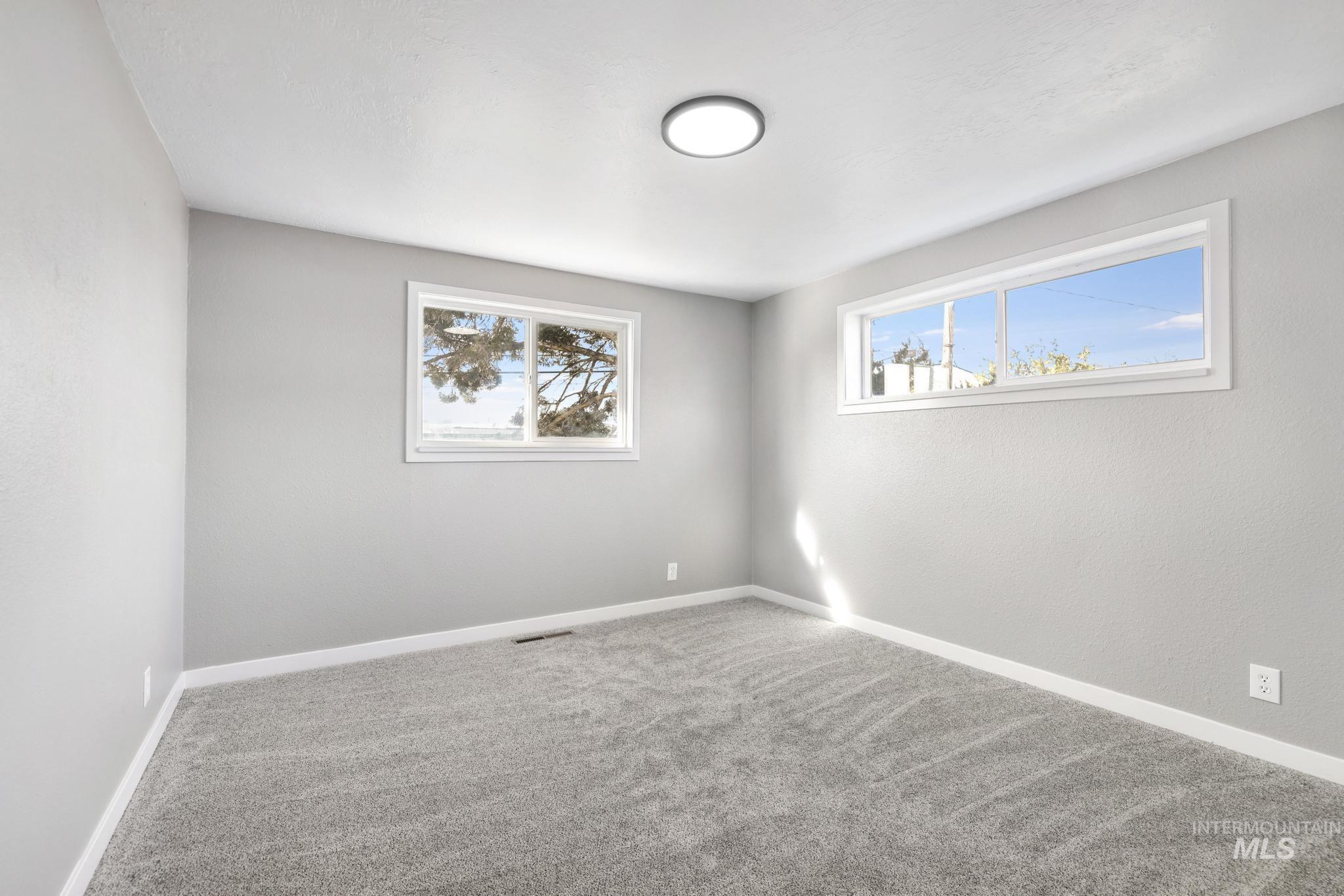 1302 Fremont Drive, Twin Falls, Idaho 83301, 4 Bedrooms, 2 Bathrooms, Residential For Sale, Price $395,000,MLS 98978209